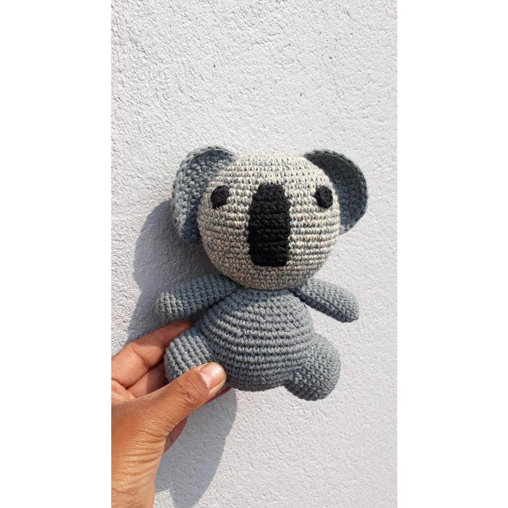 Luna-Leena Koala Tommy Kuscheltier – Bio-Baumwolle – handgehäkelt in Nepal