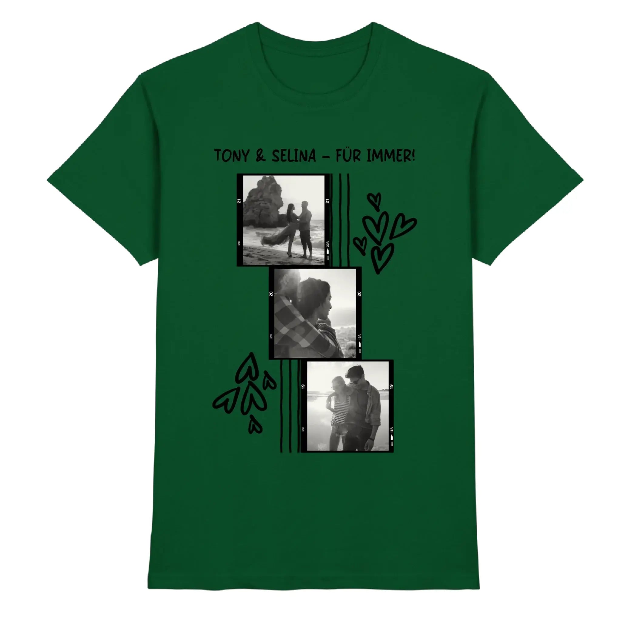 Dunkelgrünes baumwoll t-shirt mit schwarz-weiß fotocollage von zwei personen handgezeichnete herzen und text tony & selina für immer