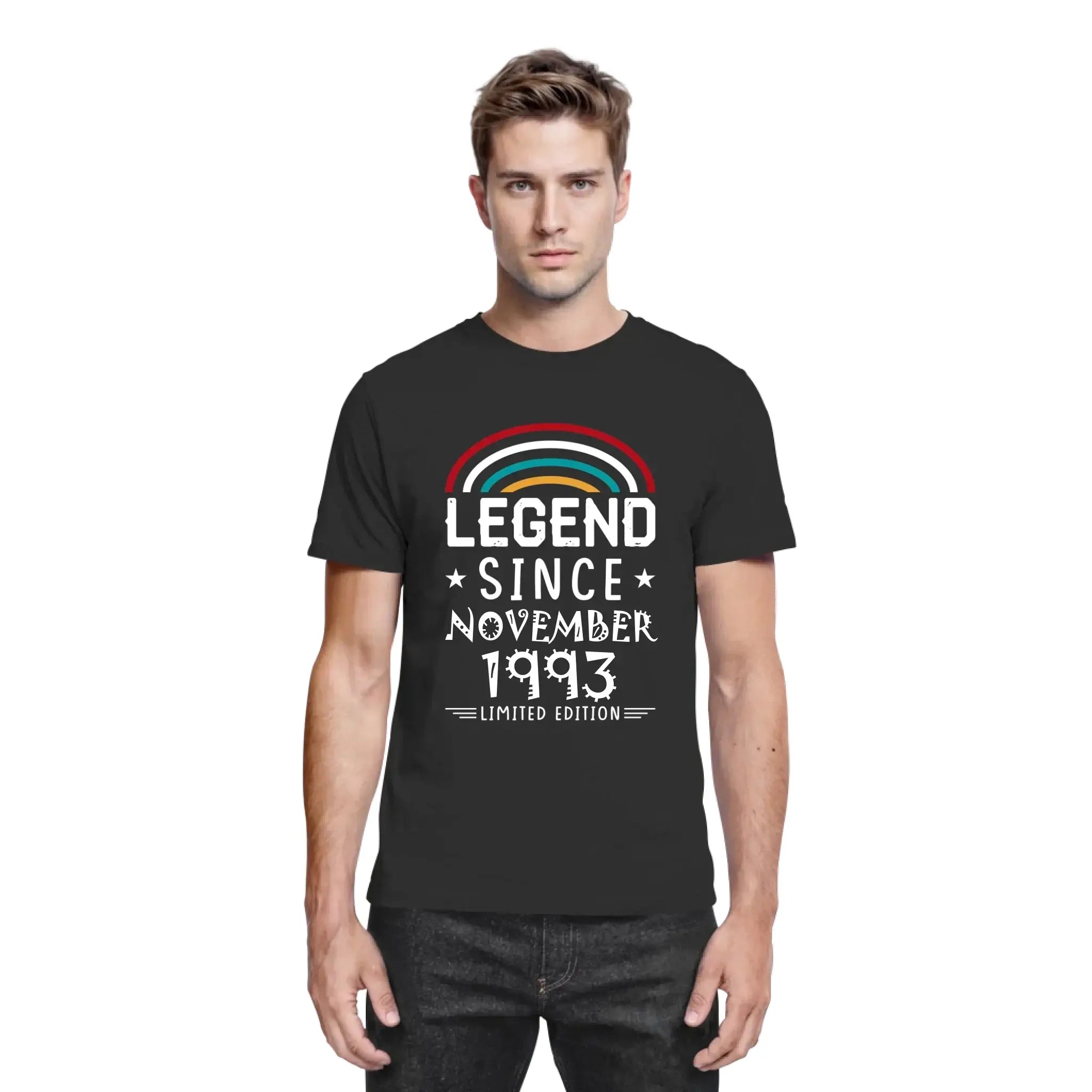 Schwarzes baumwollshirt mit weißem legend seit november 1993 text und regenbogenbogen geburtstag motiv 2 statement-collection