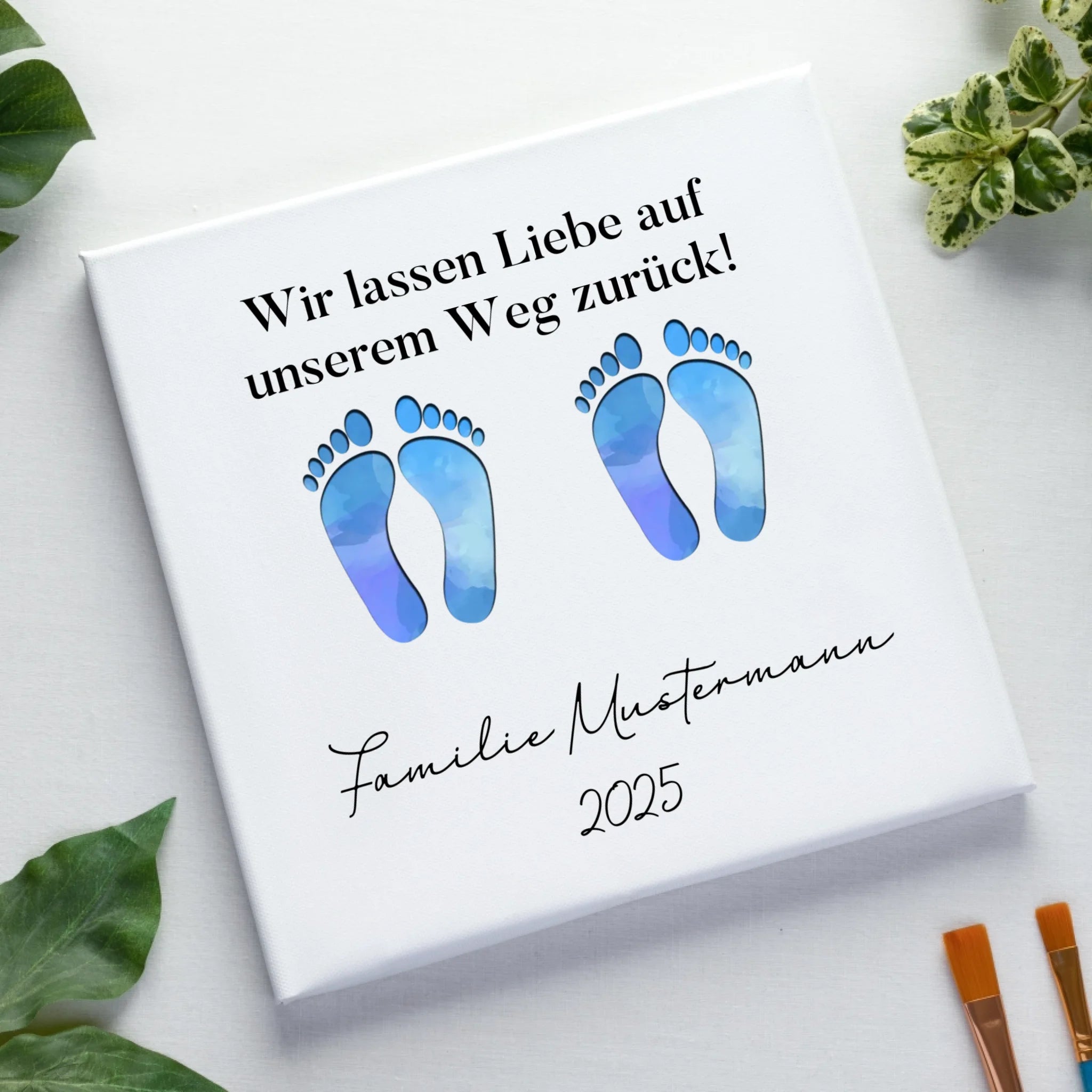 Fußabdrücke mit 0-4 Kindern (personalisierbare Figuren)