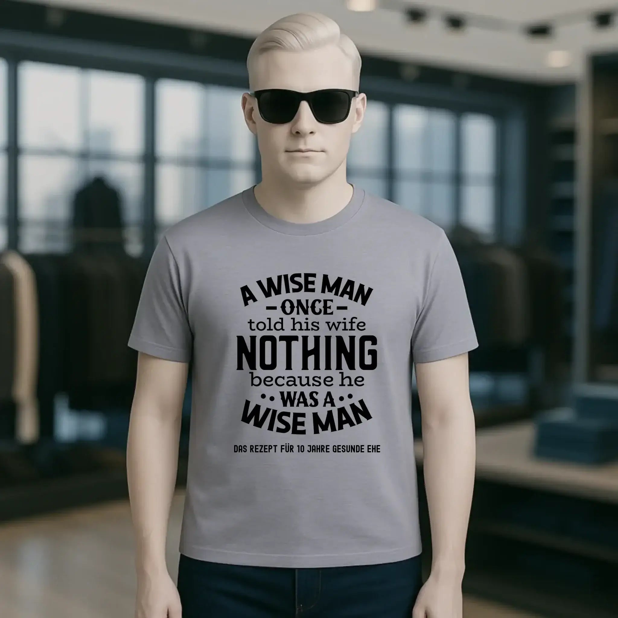 A wise man & his wife • Mann • Frau • Ehe • Unisex Premium T-Shirt XS-5XL aus Bio-Baumwolle für Damen & Herren • Exklusivdesign • personalisiert