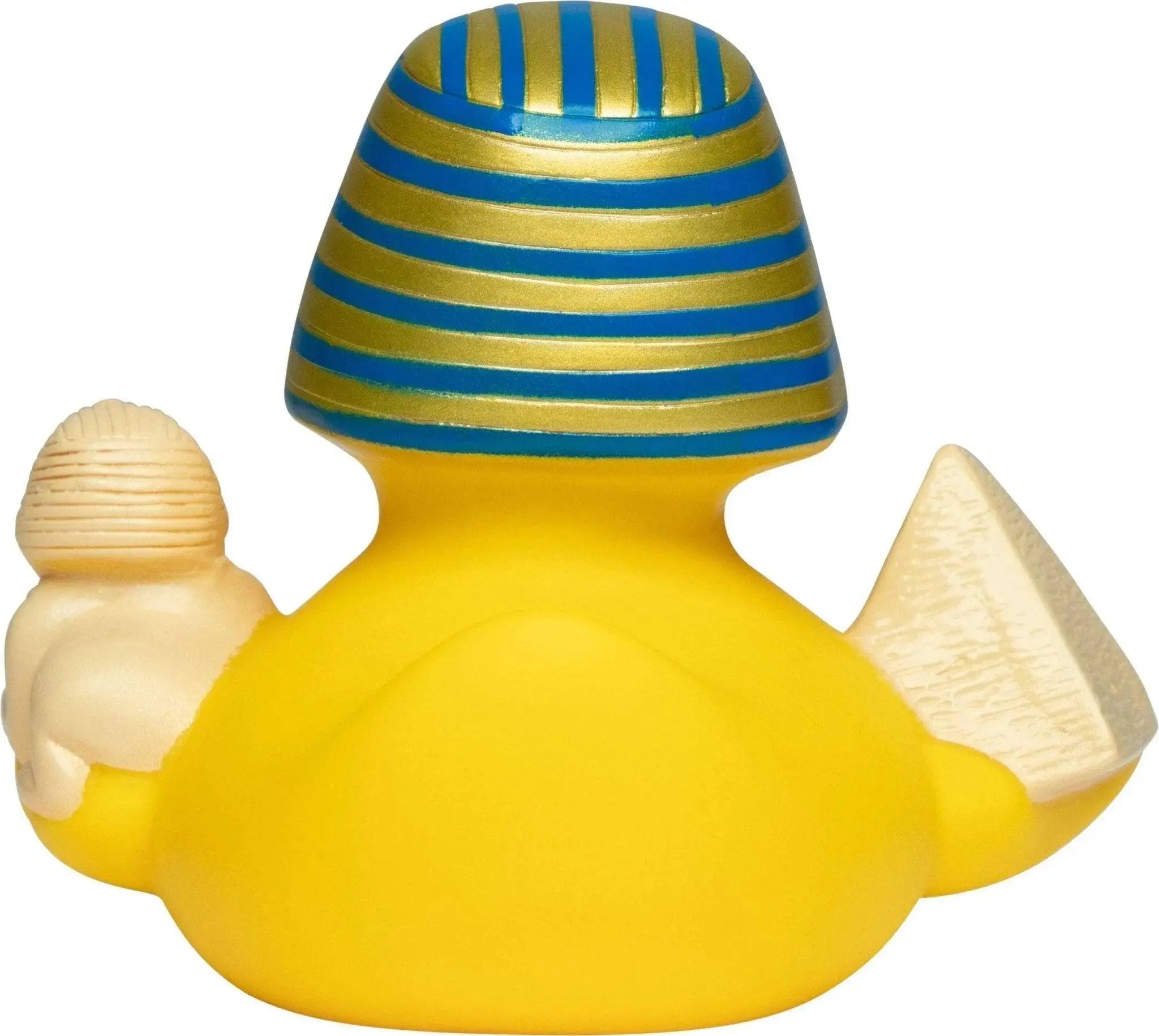 Gelbe quietsche-ente mit blau-gold gestreiftem Àgyptischem kopfschmuck hÀlt kleine pyramide und sitzende figur
