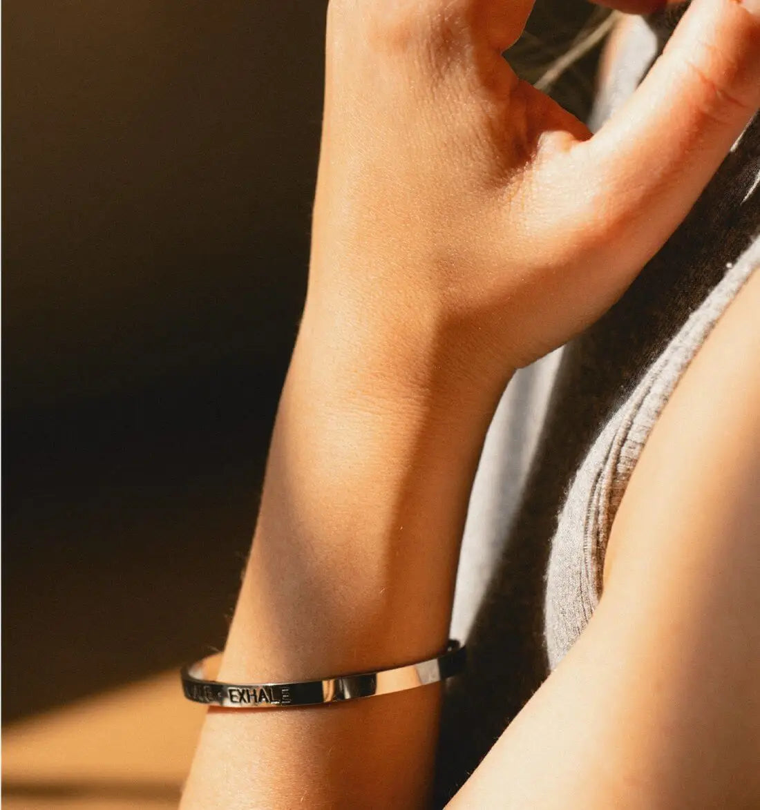 Armreif mit Gravur | Silber | Inhale - Exhale