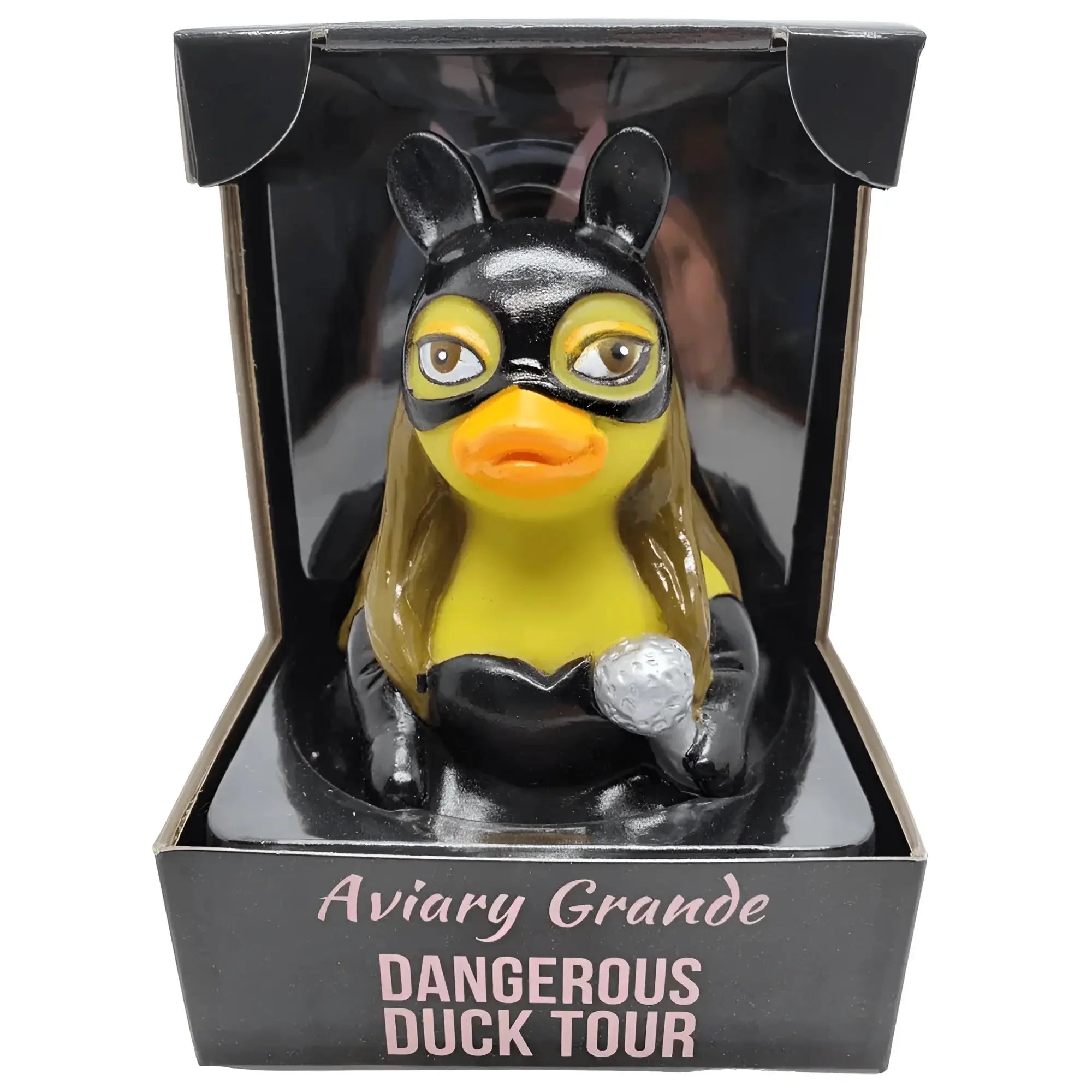 Eine gelbe gummiente aviary grande von celebri ducks als superheldin mit schwarzer maske handschuhen cape und silberkugel