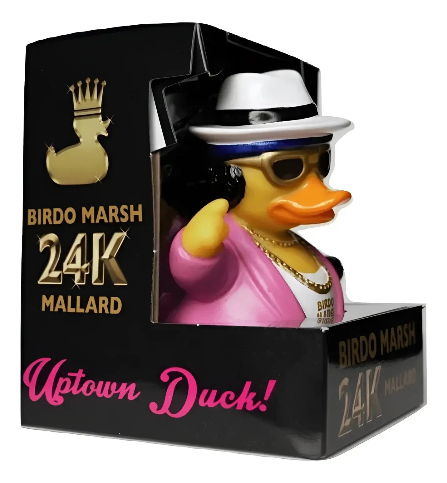 Pink gummiente von celebriducks mit weißem fedora, goldenen sonnenbrillen und goldkette im birdo marsh design