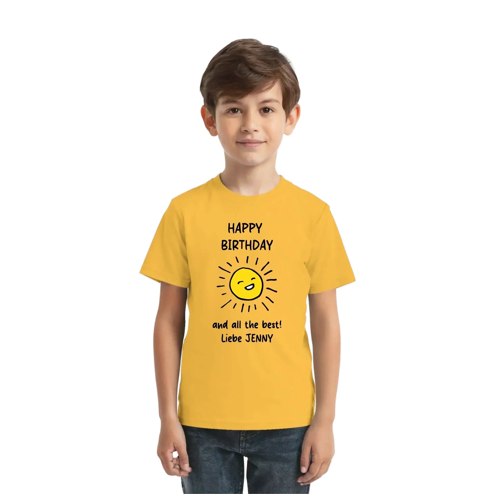 Gelbes kurzarmshirt mit lächelnder sonnengrafik und happy birthday text von geburtstag motiv 2 statement collection