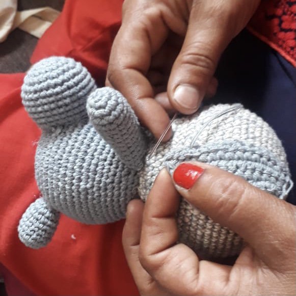 Luna-Leena Koala Tommy Kuscheltier – Bio-Baumwolle – handgehäkelt in Nepal