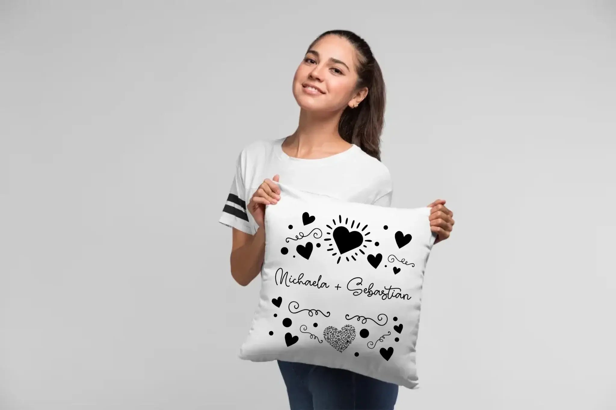 Dein e Wunschname n im LOVE DESIGN 1 - Kissen 40x40 cm - personalisierbar