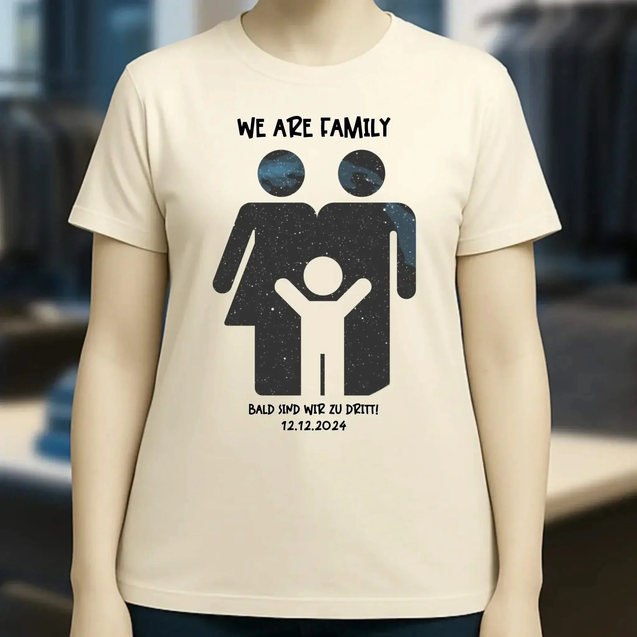 Echte Sternenkarte + Text • Kleine Familie • werdende Eltern • Ladies Premium T-Shirt XS-2XL aus Bio-Baumwolle für Damen • Exklusivdesign • personalisiert