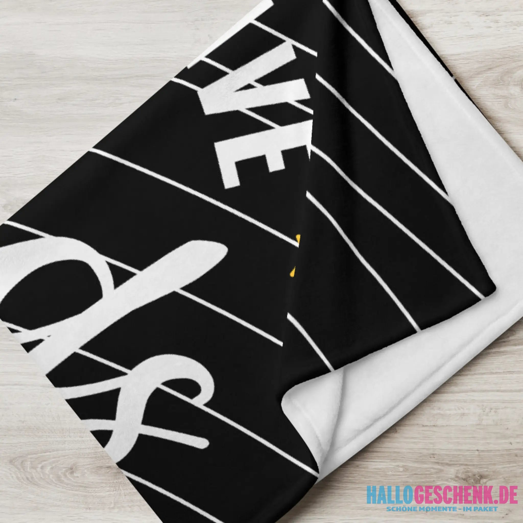 Family for life! • Kuscheldecke / Tagesdecke - Kuscheldecken