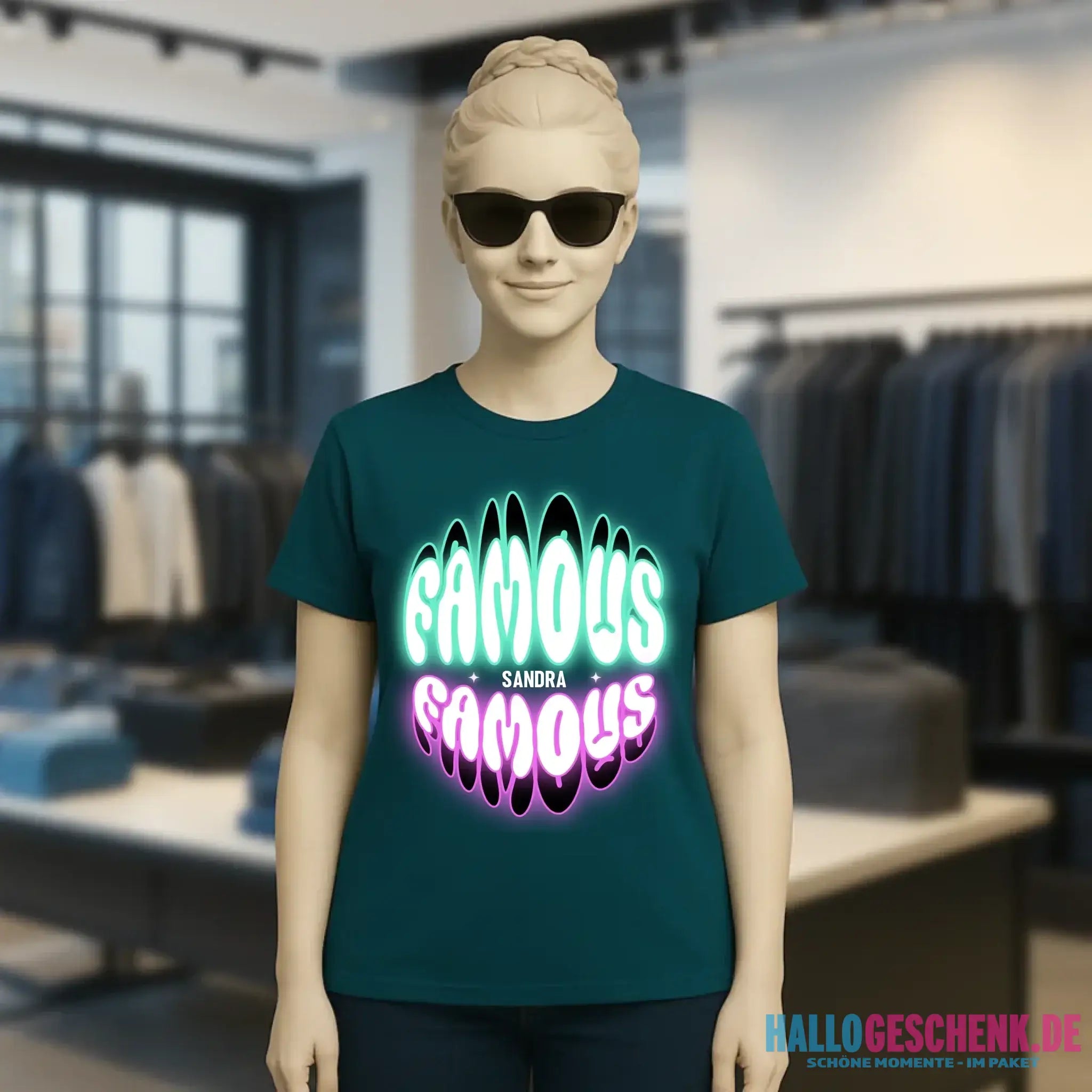 FAMOUS + Name • Frau • personalisierter Text • Ladies Premium T-Shirt XS-2XL aus Bio-Baumwolle für Damen • Exklusivdesign • personalisiert • Motivauswahl • personalisierbar