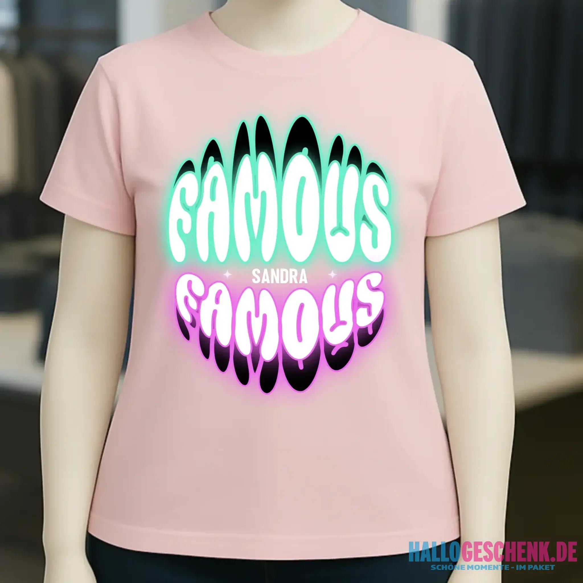 FAMOUS + Name • Frau • personalisierter Text • Ladies Premium T-Shirt XS-2XL aus Bio-Baumwolle für Damen • Exklusivdesign • personalisiert • Motivauswahl • personalisierbar