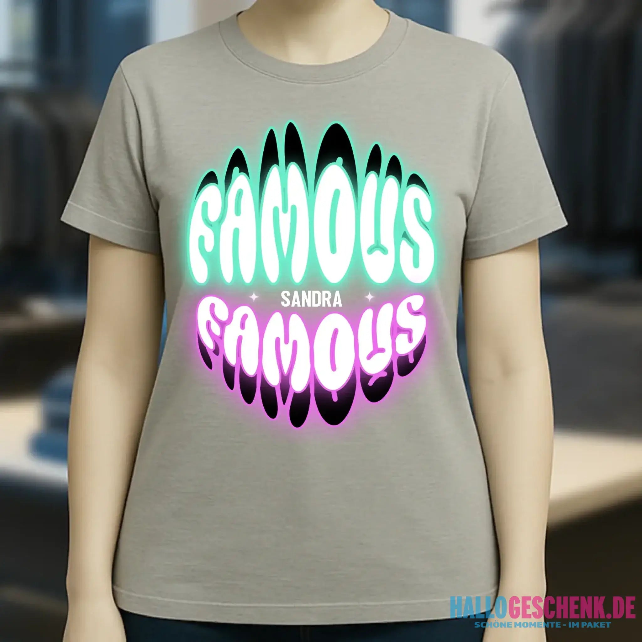 FAMOUS + Name • Frau • personalisierter Text • Ladies Premium T-Shirt XS-2XL aus Bio-Baumwolle für Damen • Exklusivdesign • personalisiert • Motivauswahl • personalisierbar