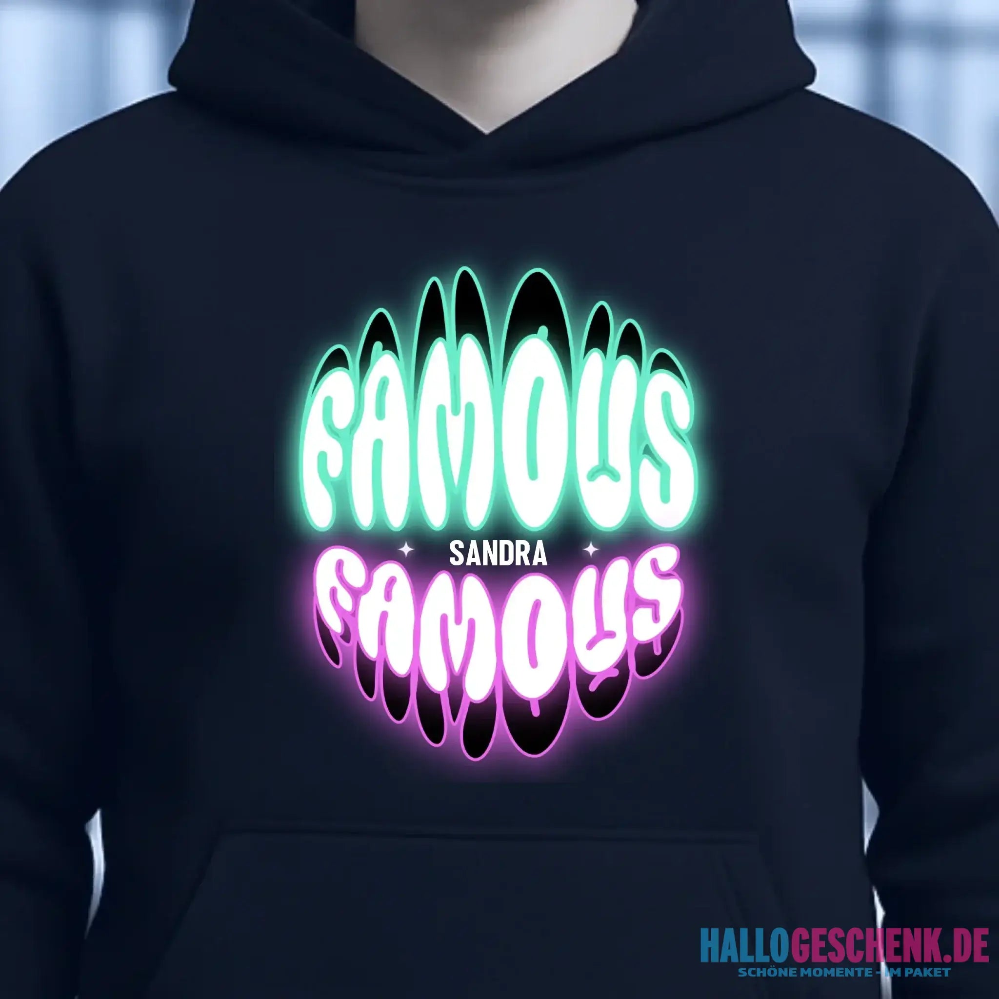 FAMOUS + Name • personalisierter Text • Unisex Premium Hoodie XS-5XL aus Bio-Baumwolle für Damen & Herren • Exklusivdesign • personalisiert