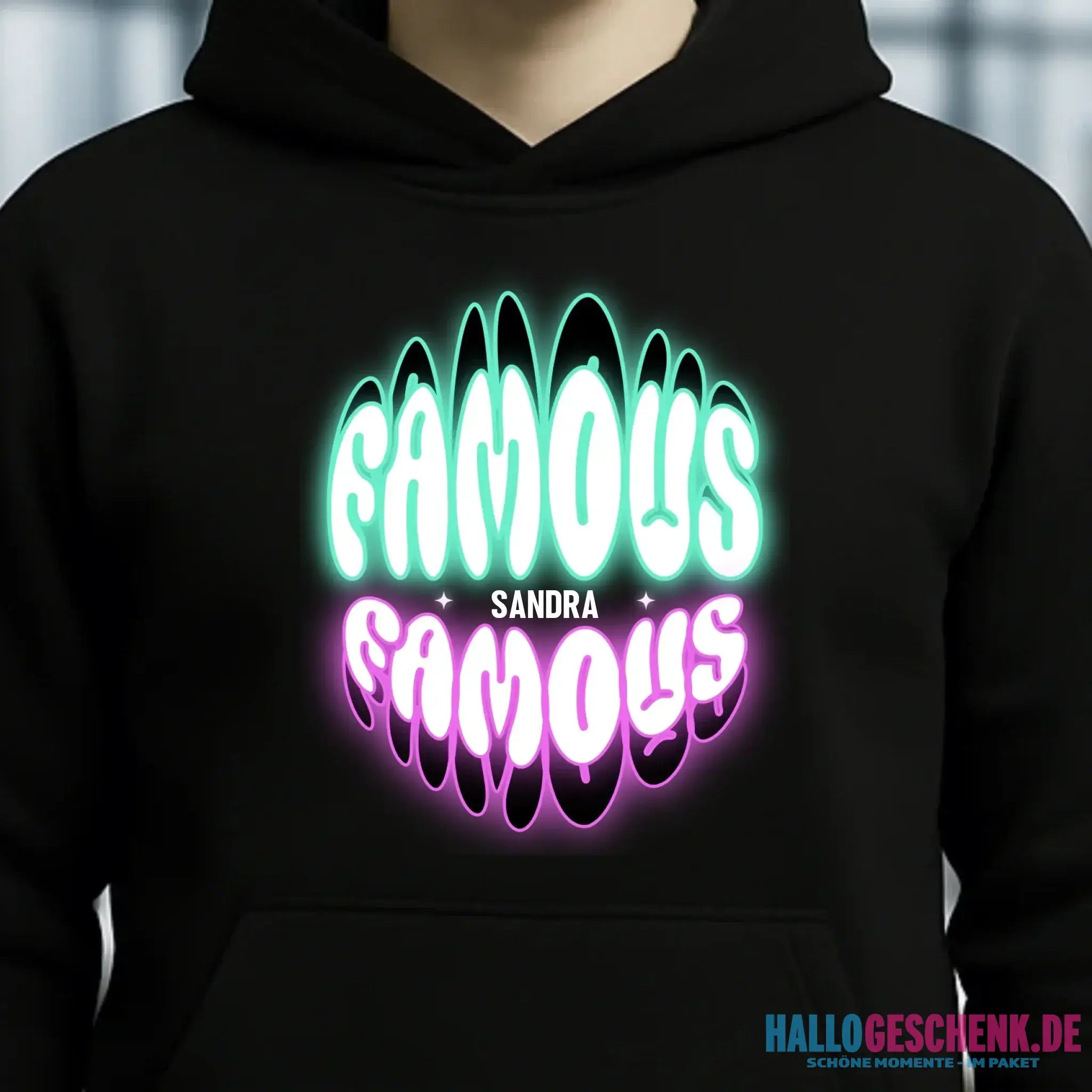 FAMOUS + Name • personalisierter Text • Unisex Premium Hoodie XS-5XL aus Bio-Baumwolle für Damen & Herren • Exklusivdesign • personalisiert