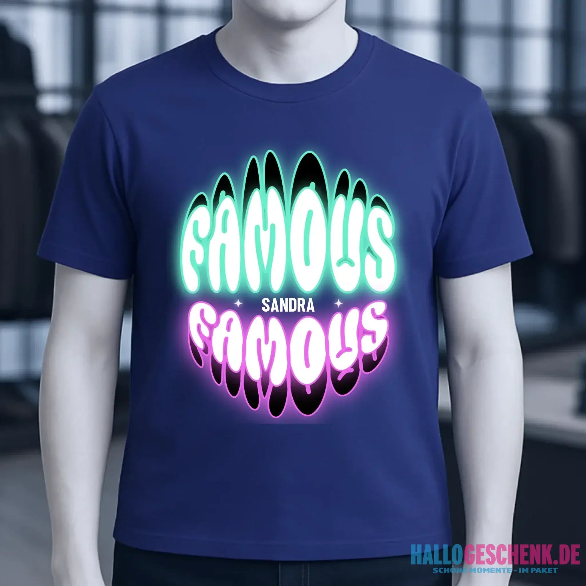 FAMOUS + Name • personalisierter Text • Unisex Premium T-Shirt XS-5XL aus Bio-Baumwolle für Damen & Herren • Exklusivdesign • personalisiert