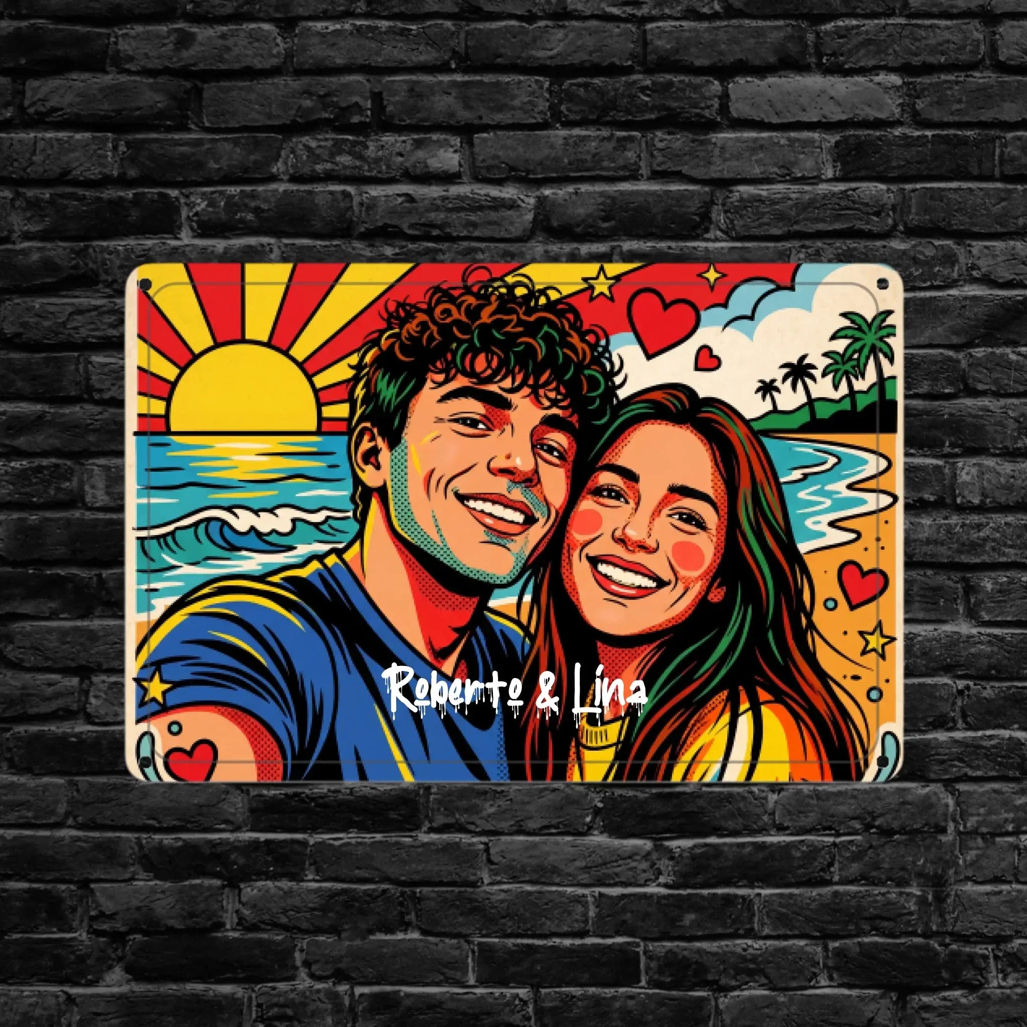 Vibrantes pop-art metallplakett mit lächelndem paar roberto & lina vor tropischem sonnenuntergang mit palmen und herzen