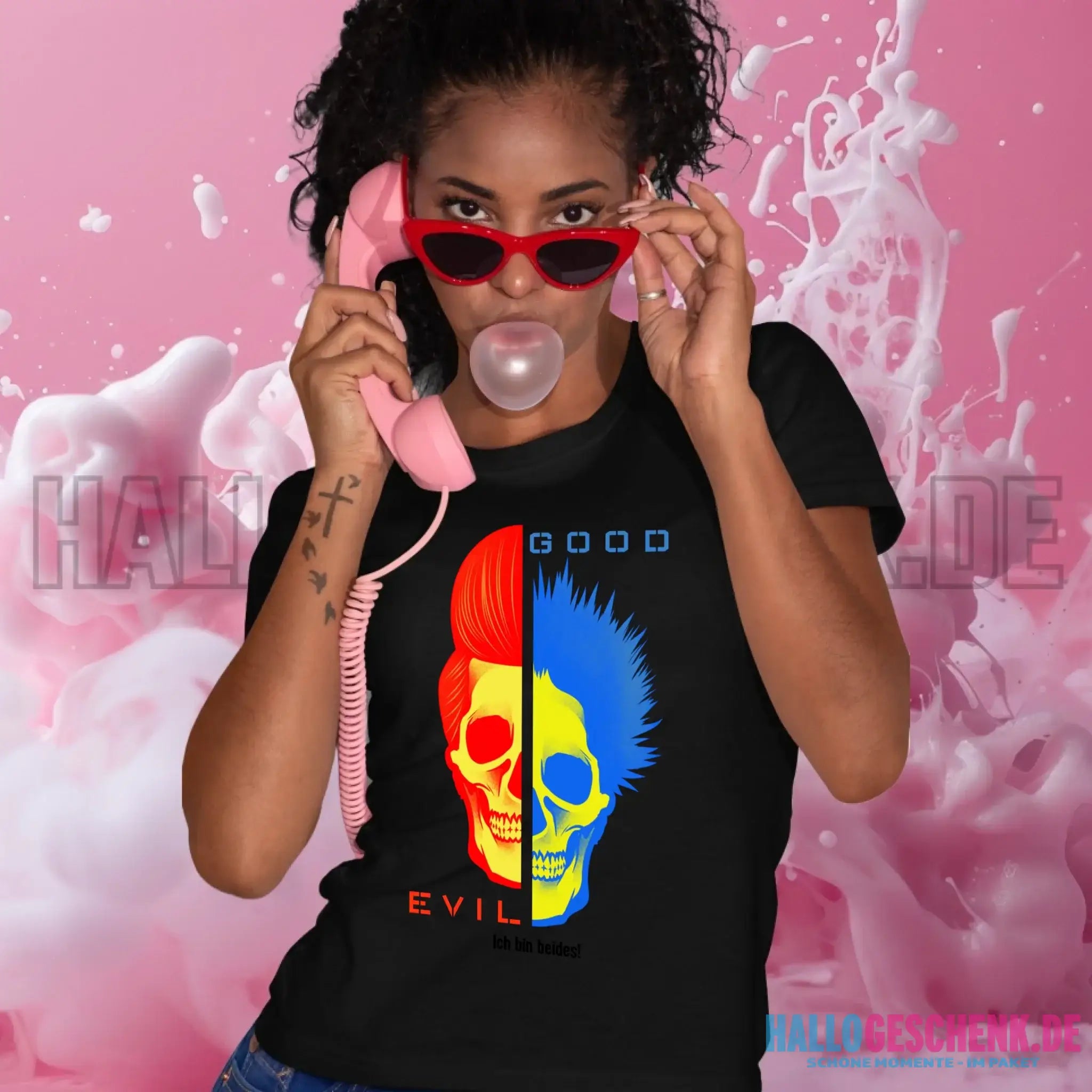 GOOD´N´EVIL - RED-BLUE • Ladies Premium T-Shirt XS-2XL aus Bio-Baumwolle für Damen • Exklusivdesign • personalisiert