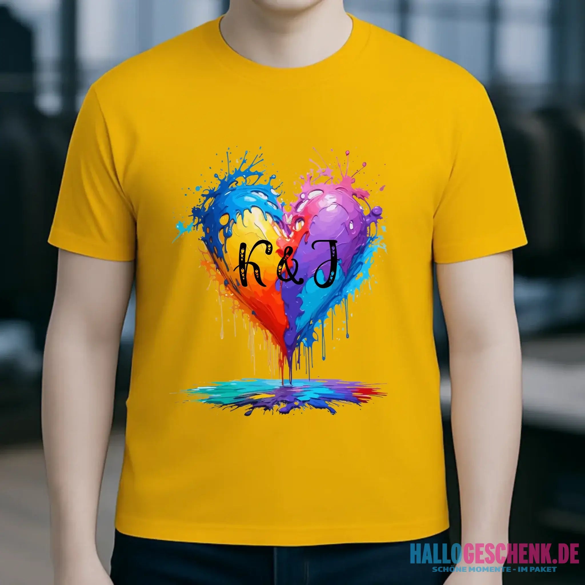Herz mit Initialien • Unisex Premium T-Shirt XS-5XL aus Bio-Baumwolle für Damen & Herren • Exklusivdesign • personalisiert
