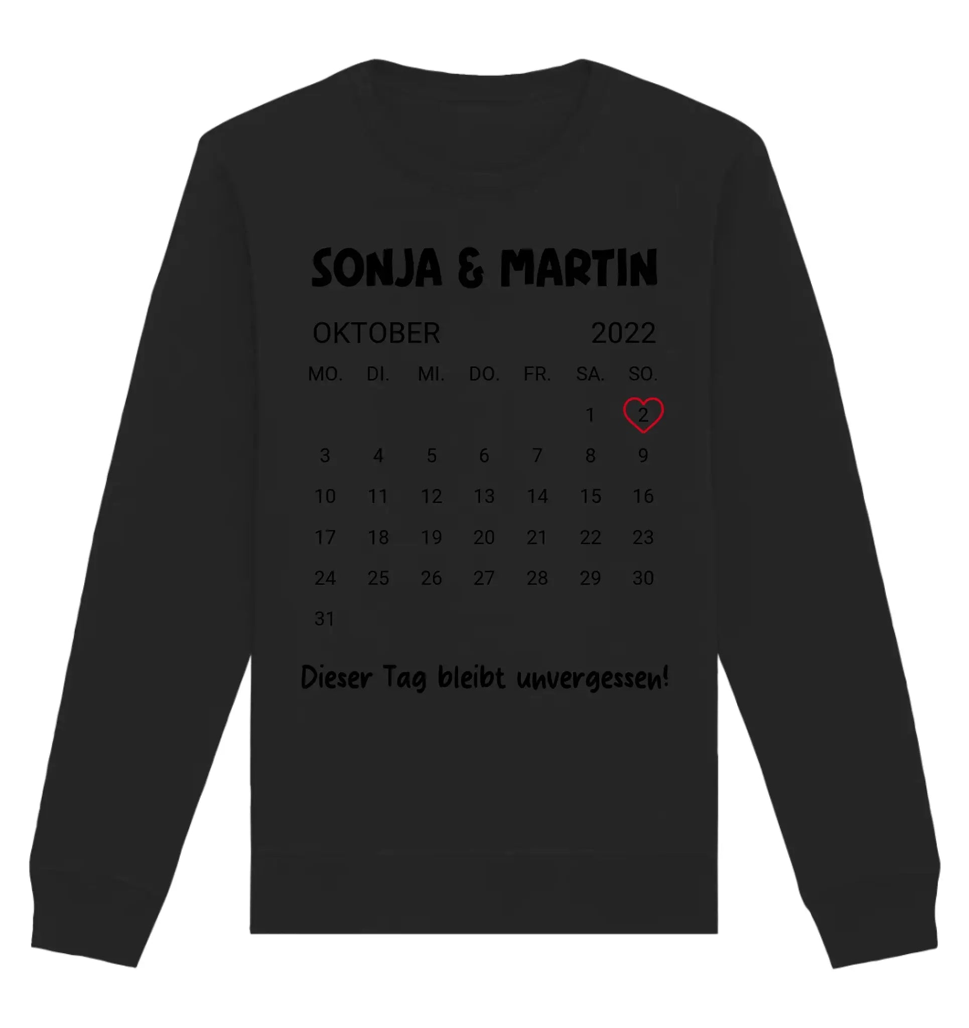 Schwarzes langarmshirt mit gedrucktem kalender oktober 2022 und wunschtext sonja und martin sowie deutscher phrase