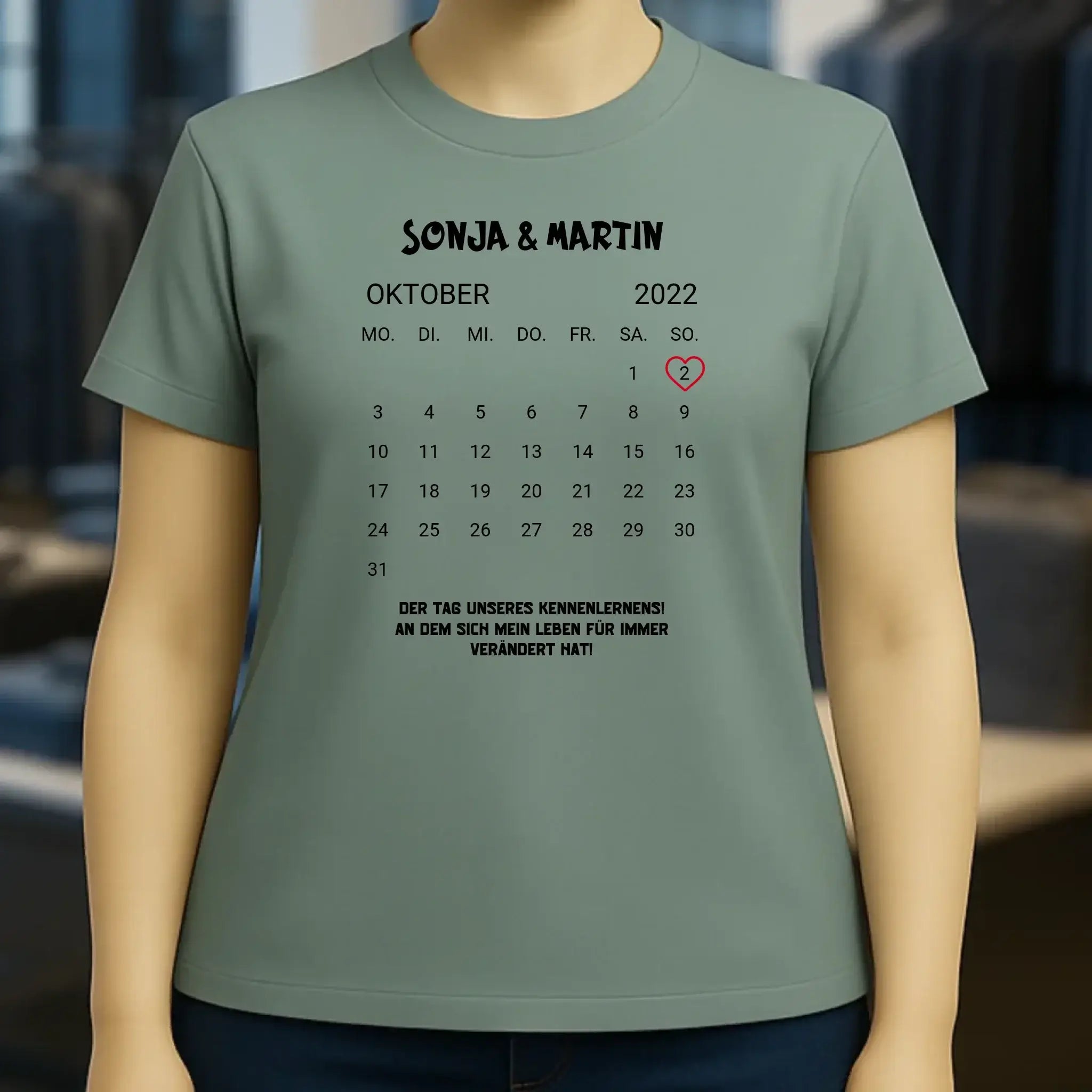 KALENDER-MOTIV mit Datum & Wunschtext • Damen T-Shirt • Bio • personalisiert