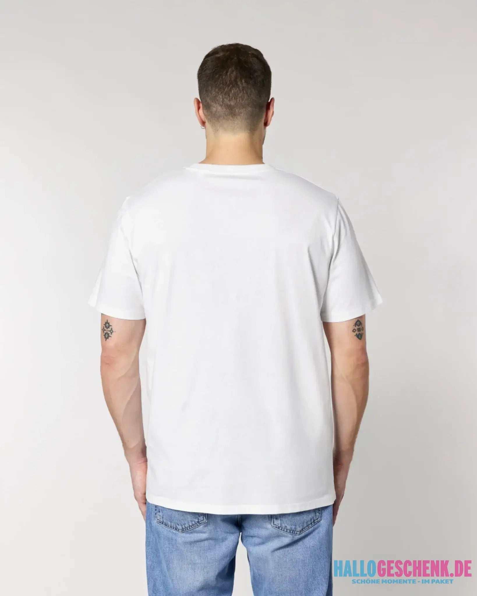 Creator 2.0_White_Studio_Back_Main_0
