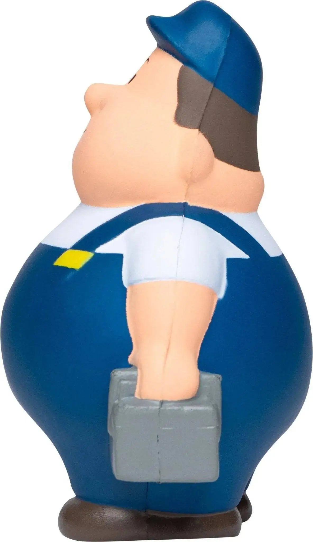 Blaue plastikfigur klempner bert mit blauer mütze und latzhose hält grauen werkzeugkasten als anti stress figur