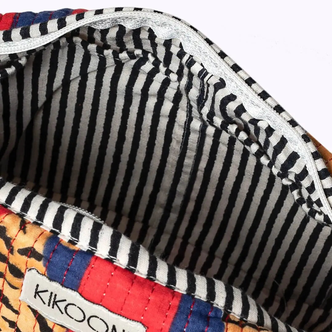 Kosmetiktasche ’Poppy Tiger Diva’ - handgefertigte Taschen
