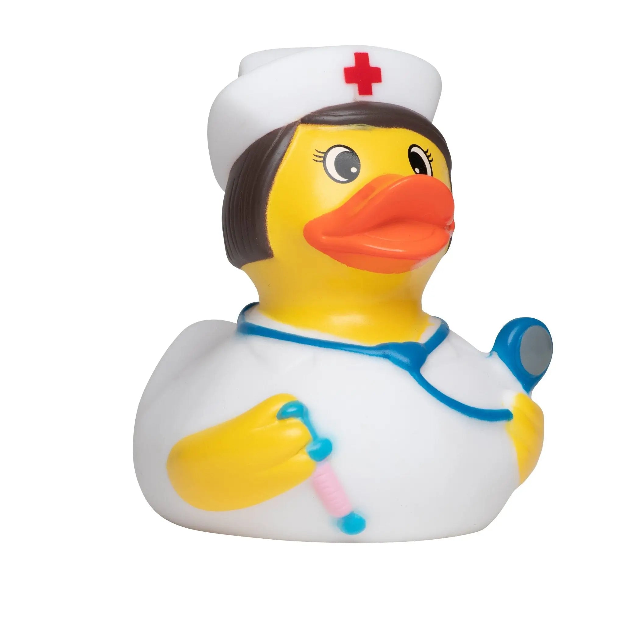 Gelbe quietsche-ente als krankenschwester mit weißer mütze, rotem kreuz, uniform und medizinzubehör