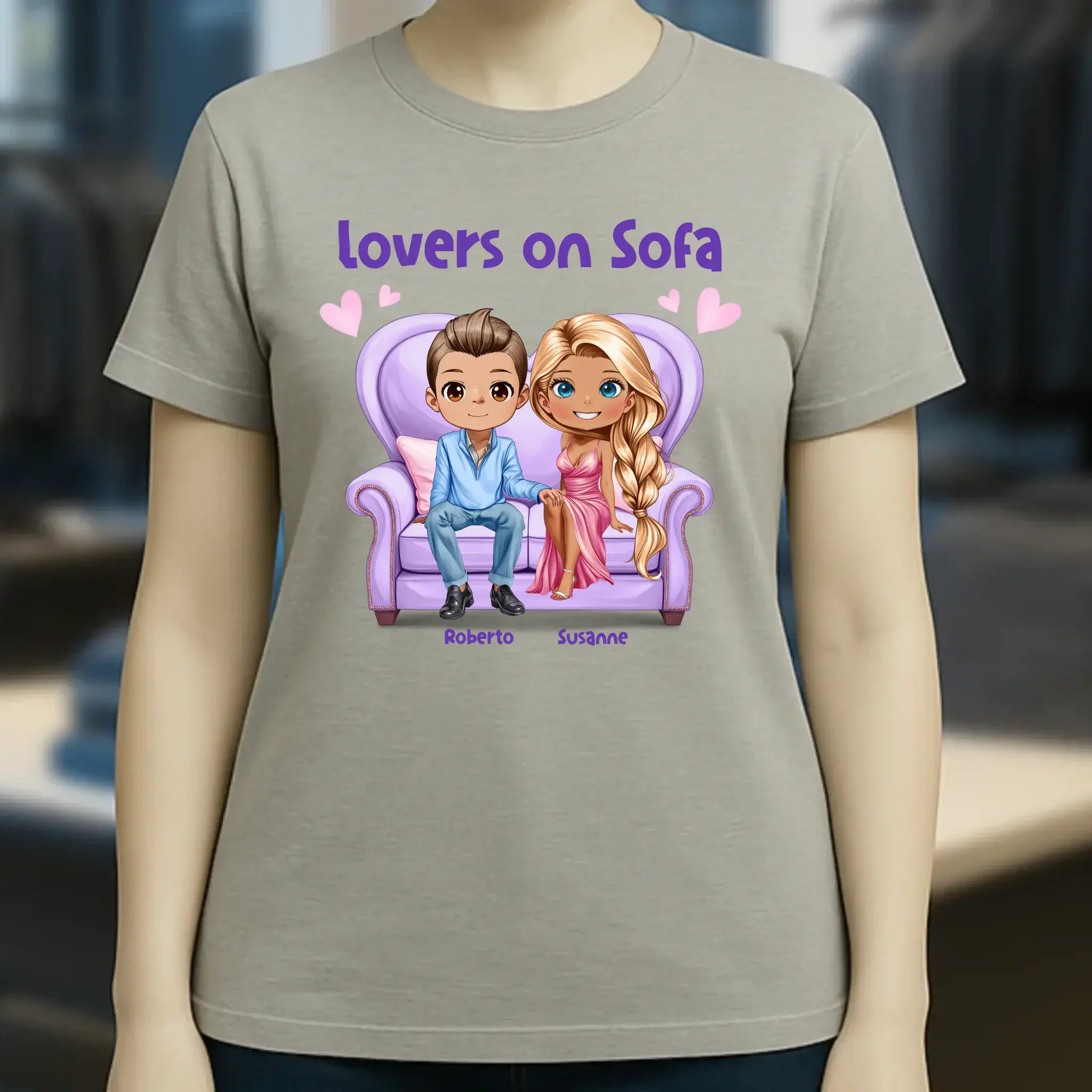 LOVERS ON SOFA diverse Paare • mit Wunschtext • Damen T-Shirt • Bio • personalisiert