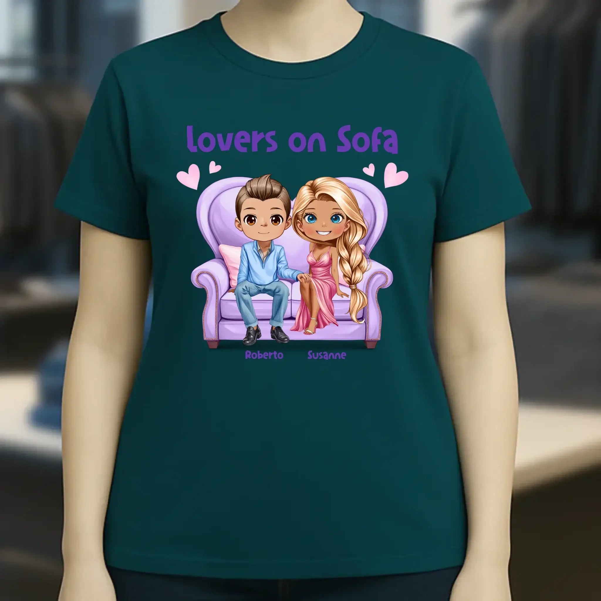 LOVERS ON SOFA diverse Paare • mit Wunschtext • Damen T-Shirt • Bio • personalisiert