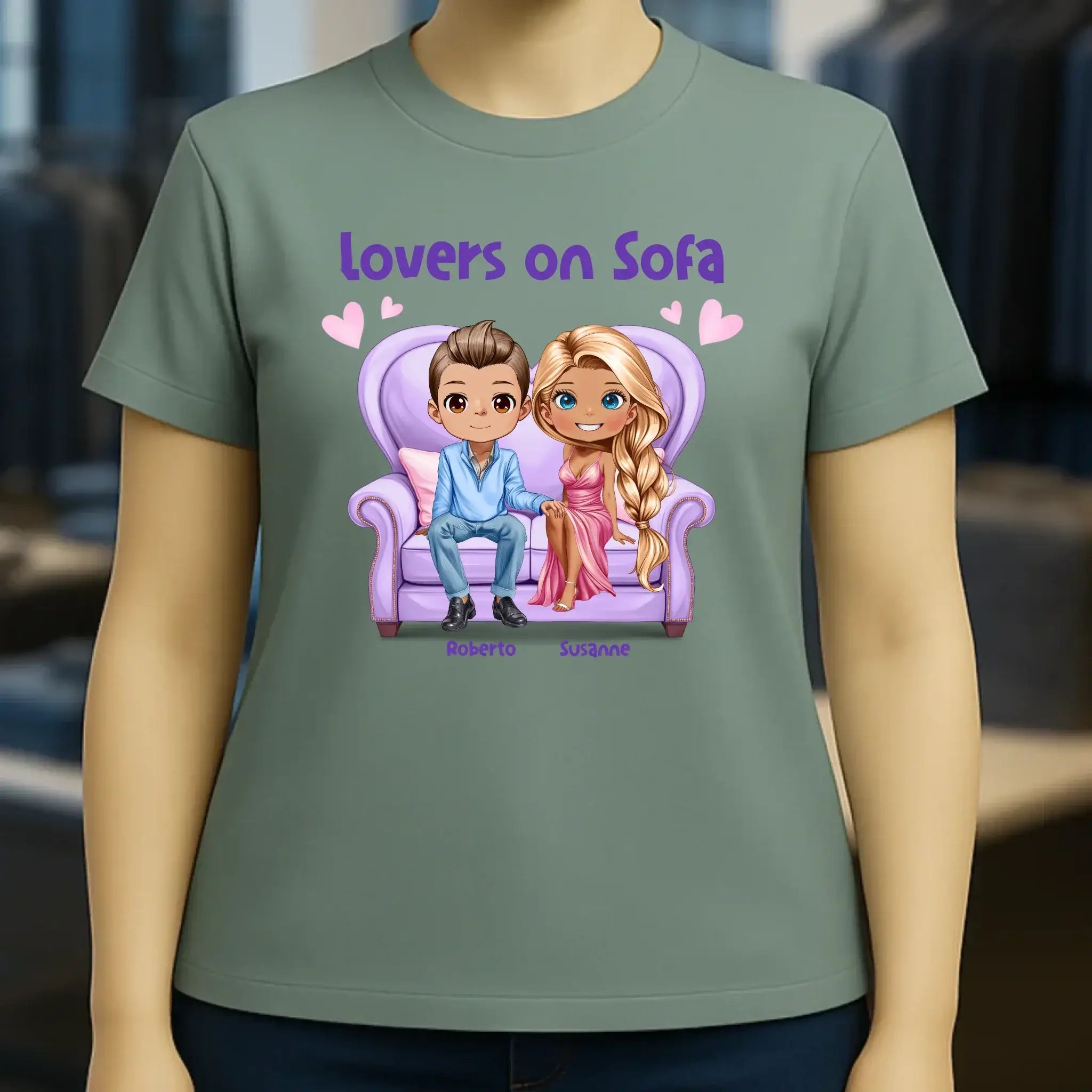 LOVERS ON SOFA diverse Paare • mit Wunschtext • Damen T-Shirt • Bio • personalisiert