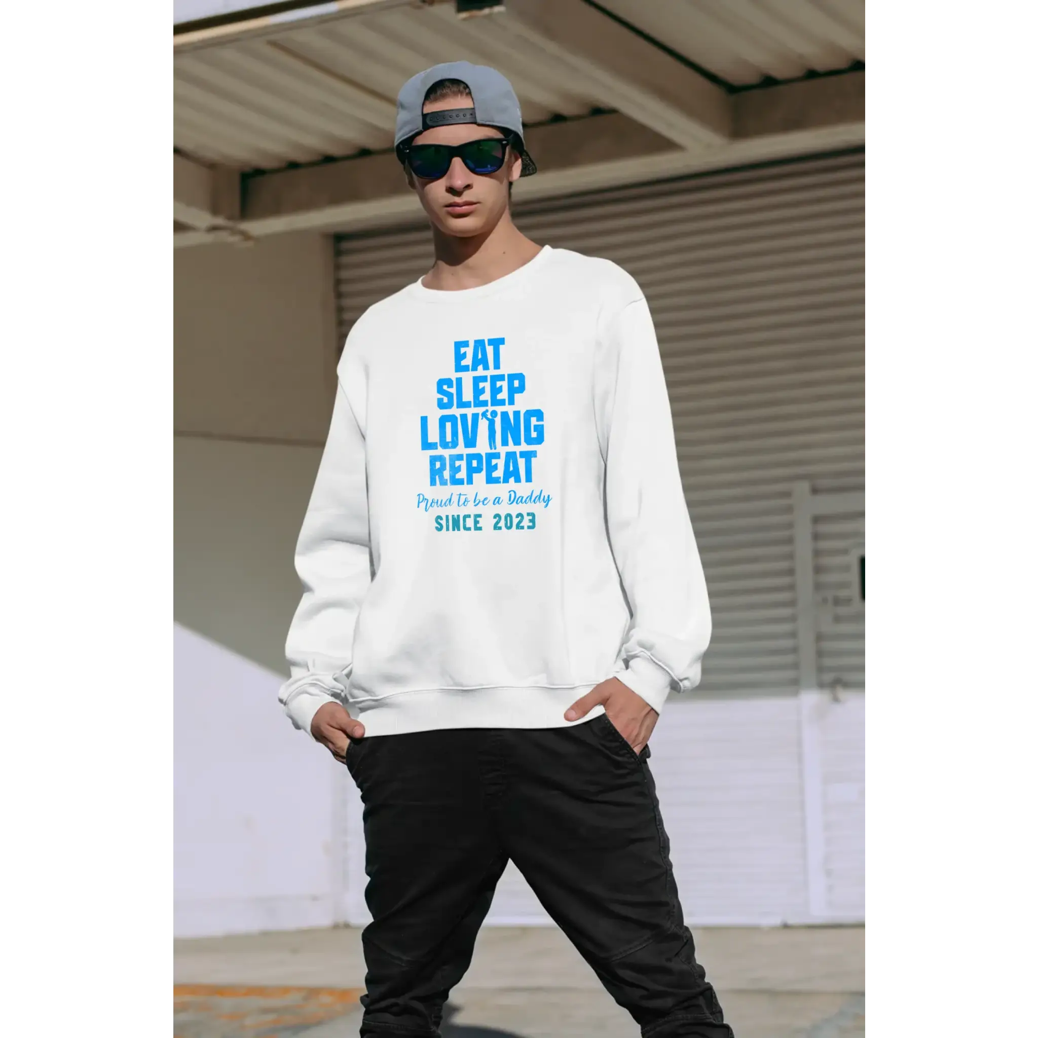 Loving Dad • Farbwahl + Wunschtext • Unisex Sweatshirt Bio-Baumwolle in 4 Farben XS-3XL • personalisiert