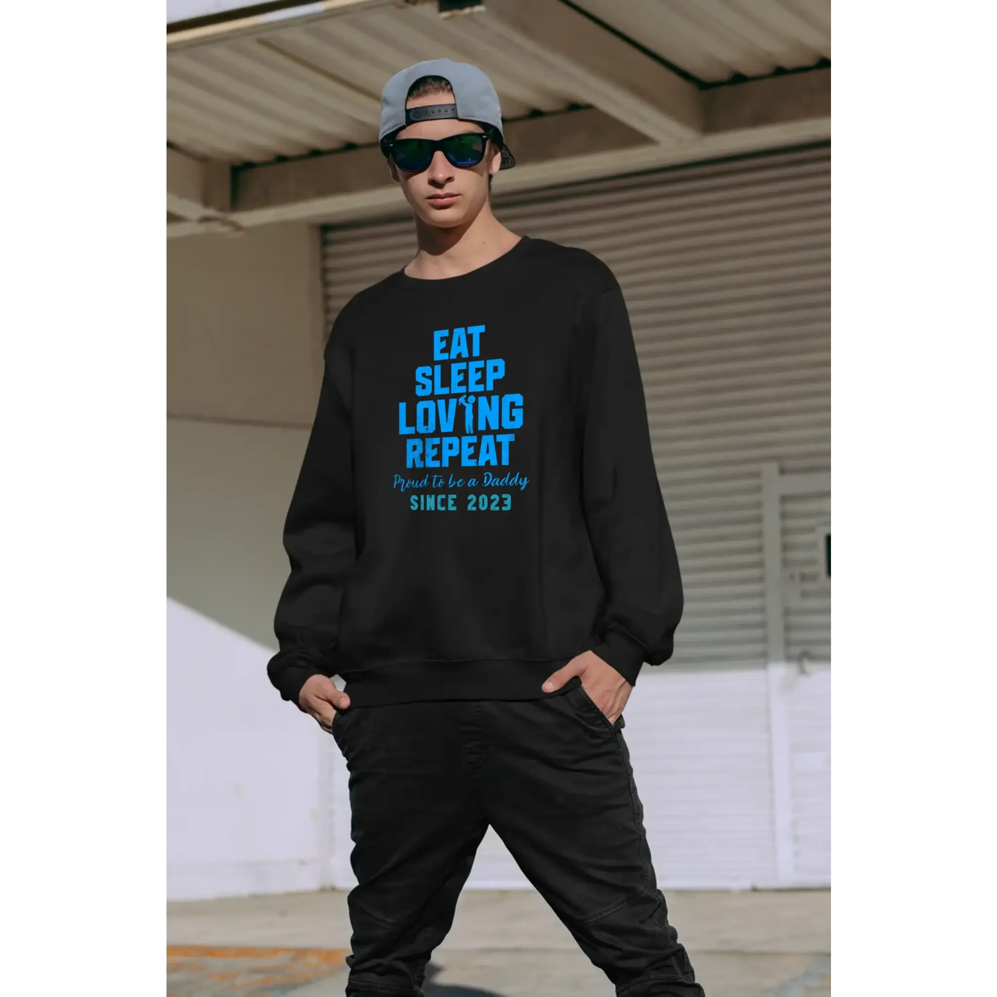 Loving Dad • Farbwahl + Wunschtext • Unisex Sweatshirt Bio-Baumwolle in 4 Farben XS-3XL • personalisiert