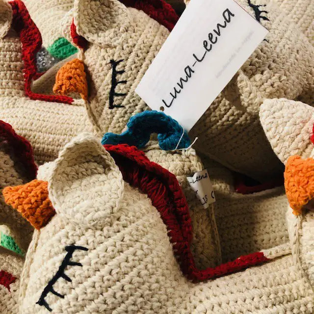 Luna-Leena Einhorn Kuschelregenbogen – Bio-Baumwolle – handgehäkelt in Nepal