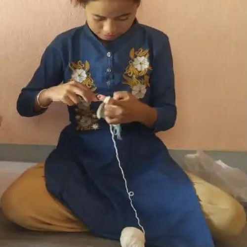 Luna-Leena Lamm Dolly Cuddle Off White – Bio-Baumwolle – handgehäkelt in Nepal