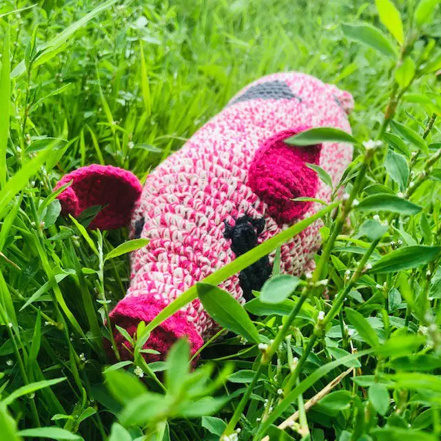 Luna-Leena Schwein rosa – Bio-Baumwolle – handgehäkelt in Nepal