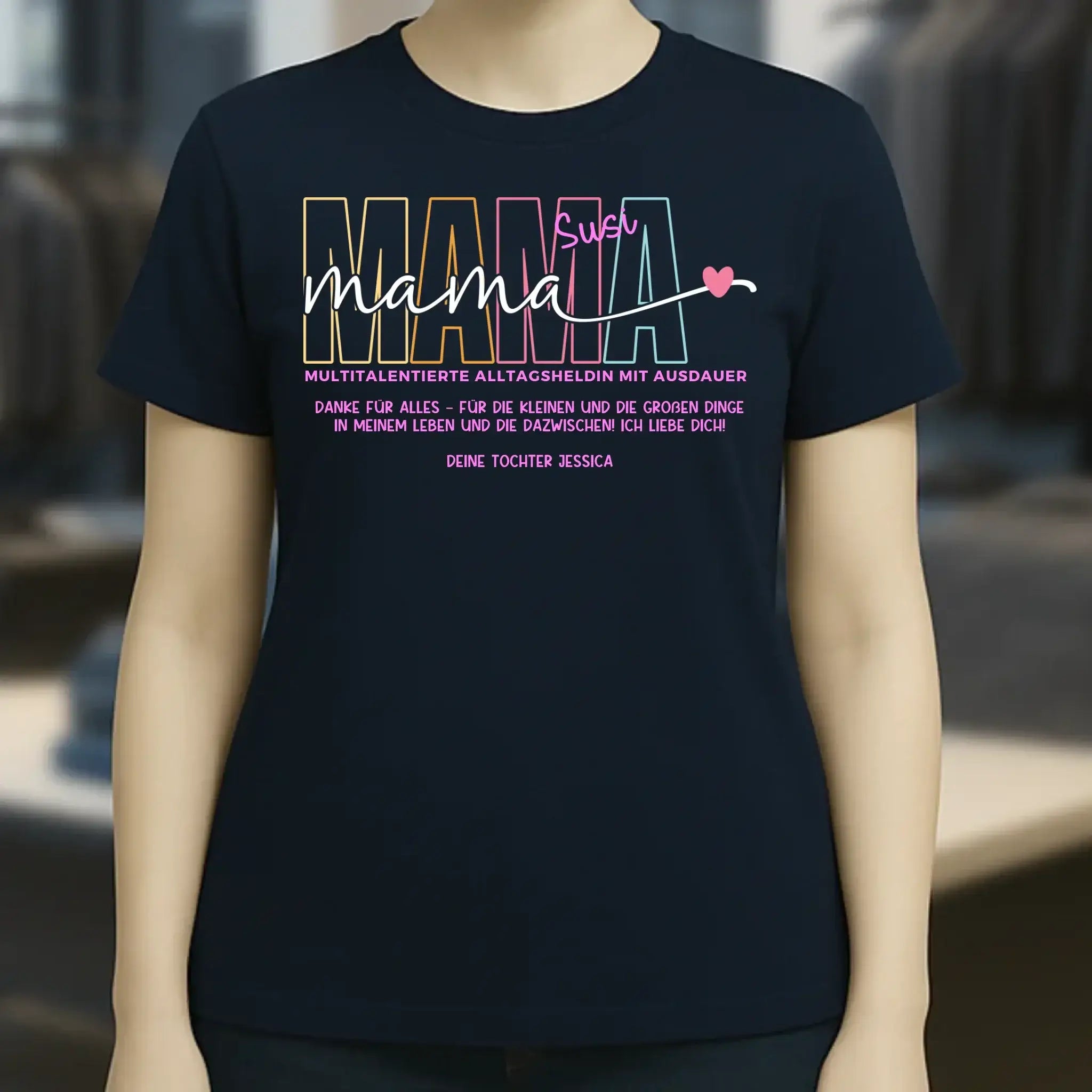 MAMA: Multitalentierte Alltagsheldin mit Ausdauer + Wunschname + Botschaft • Ladies Premium T-Shirt XS-2XL aus Bio-Baumwolle für Damen • Exklusivdesign • personalisiert