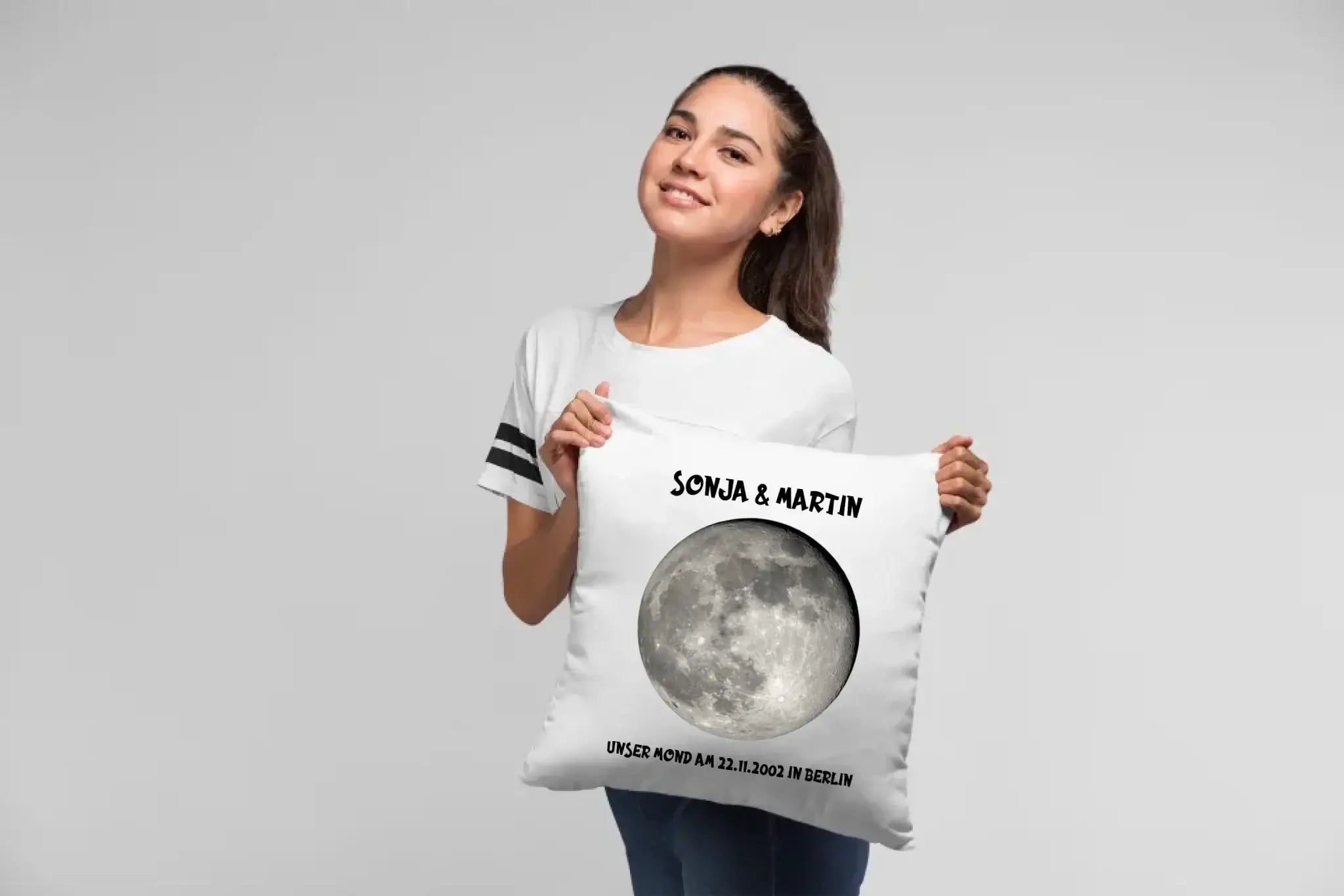 pillow-mockup-of-a-woman-at-a-studio-23674