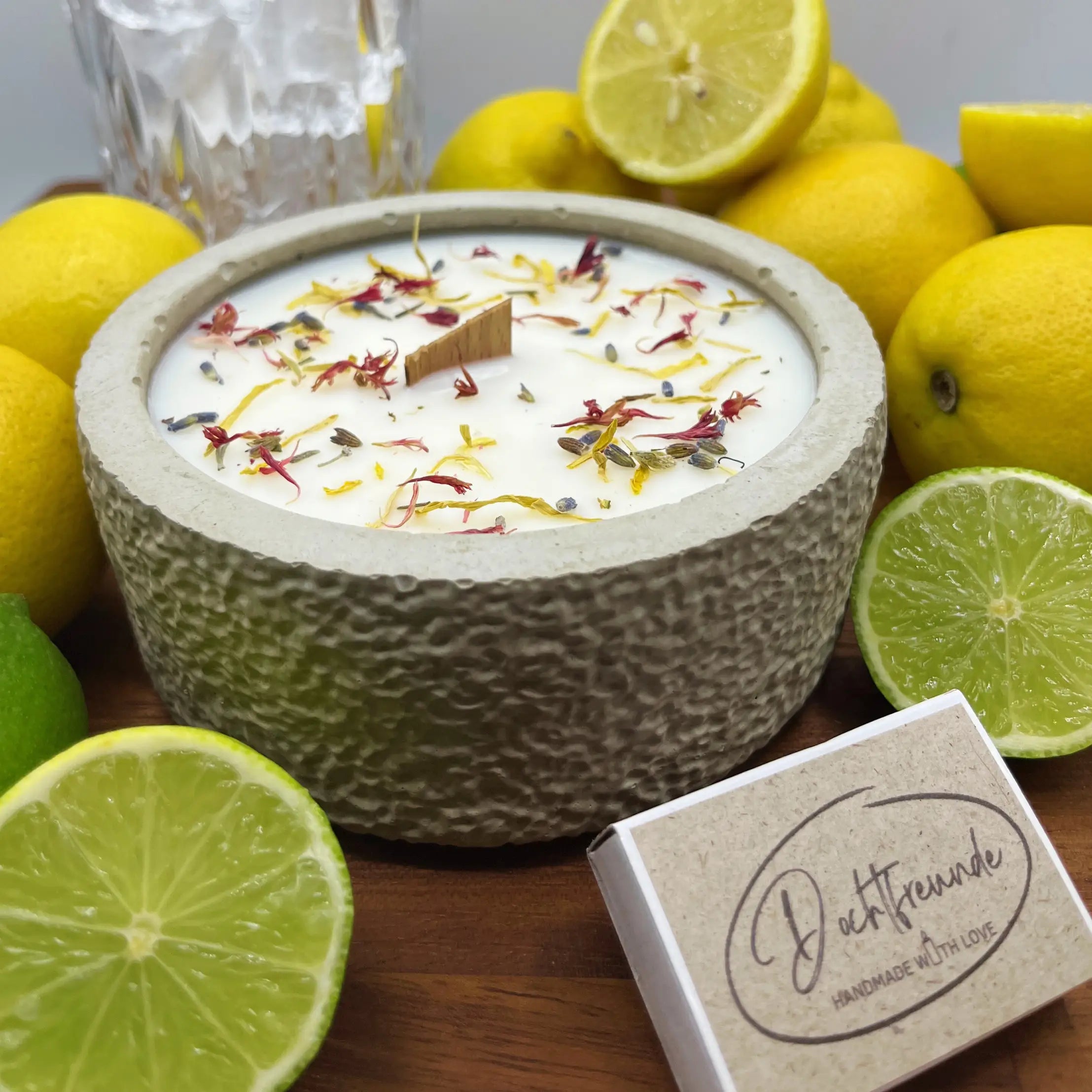 Outdoor Citronella-Betonkerze „Mugge Schreck“ – Handgemachter Insektenschutz aus dem Südschwarzwald