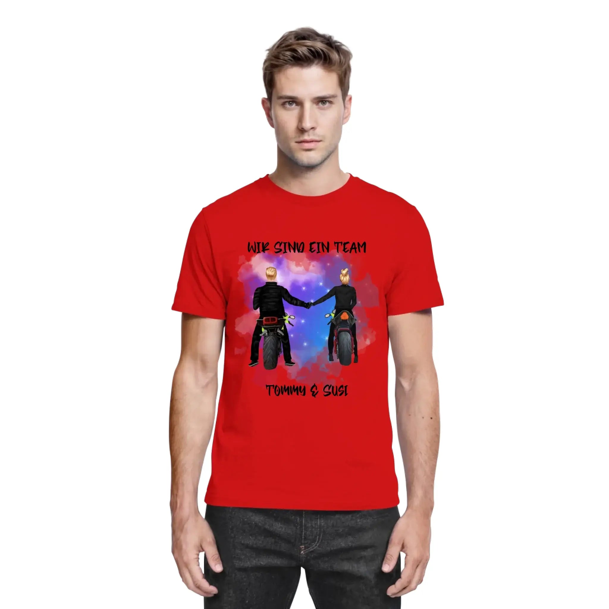 Rotes baumwoll t-shirt mit grafik von paar auf motorrädern und text wie sind ein team tommy und susi