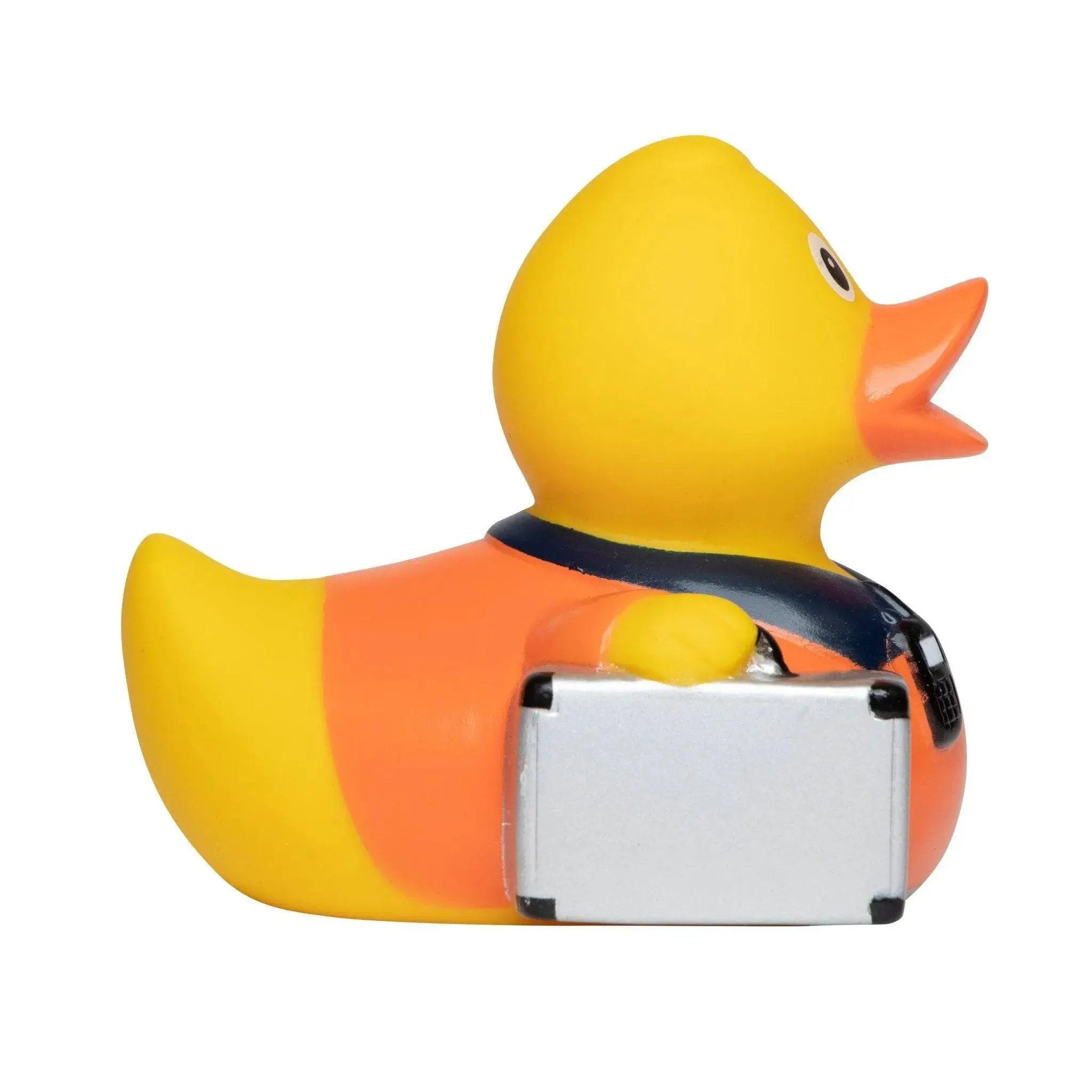 Gelbe rettungssanitäter badeente mit orange schwarz weste und silbernem aktenkoffer aus gummi