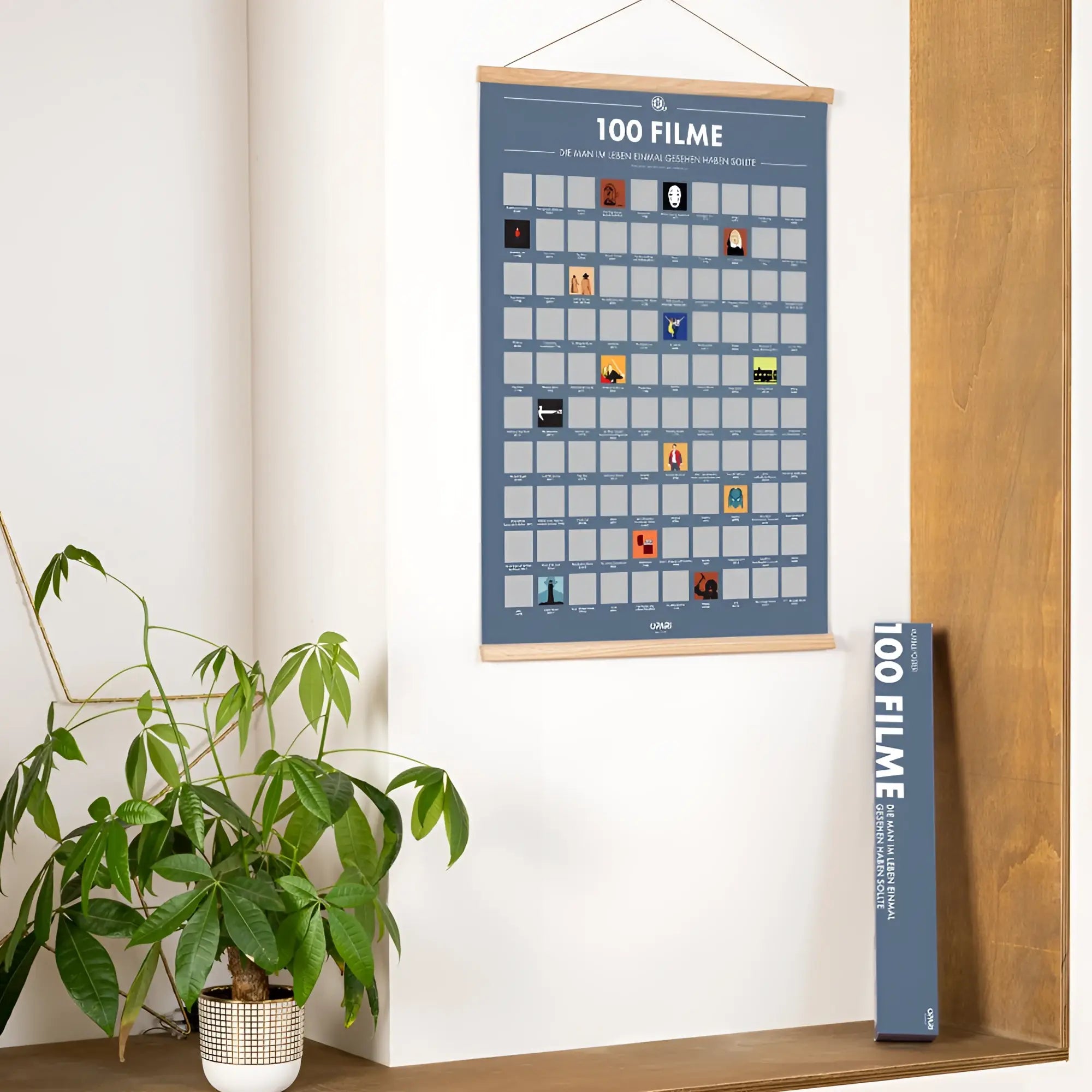 Blauer 100 filme rubbelposter mit holzrahmen zum aufhĂ€ngen fĂŒr lebenswichtige filme in deutscher version