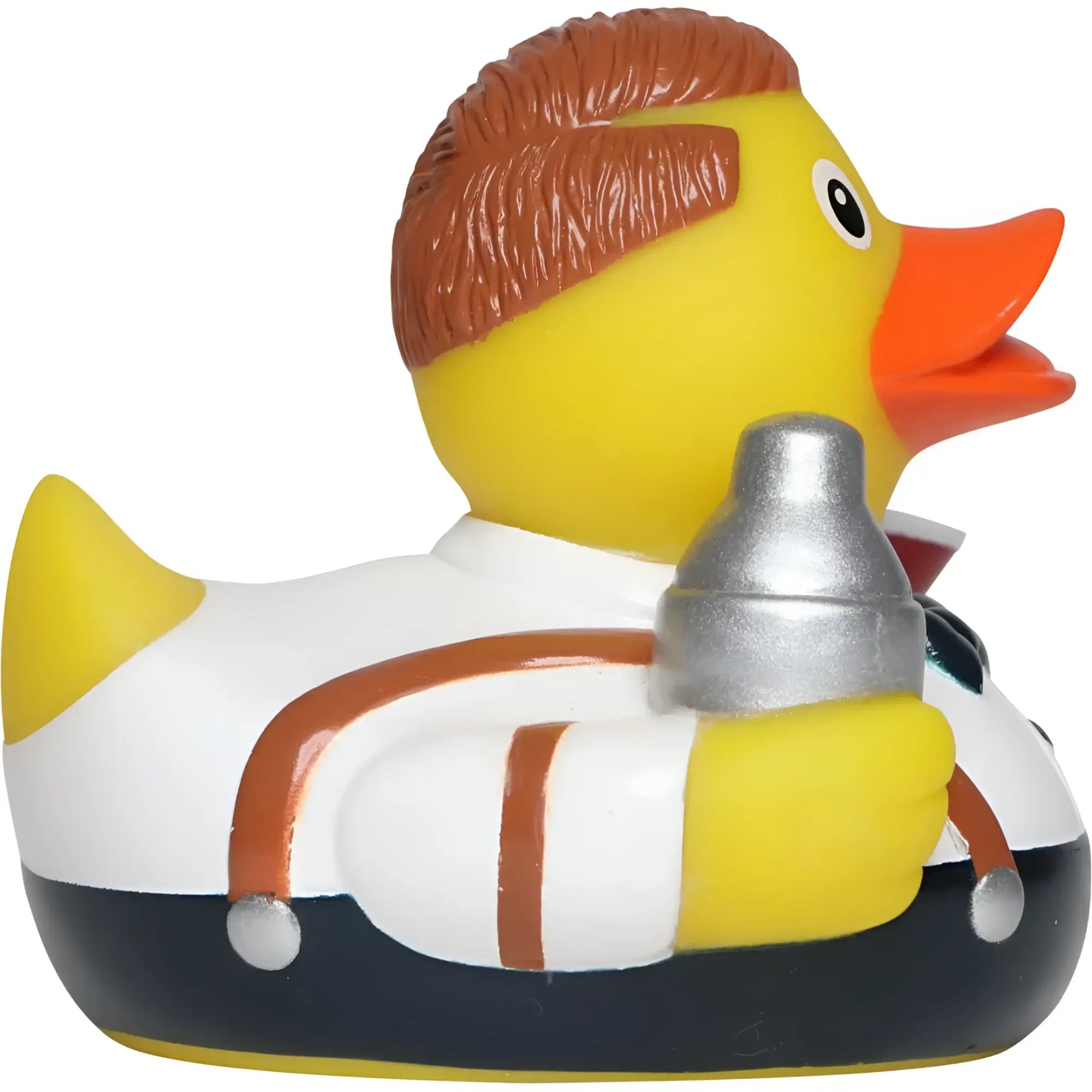 Gelbe schnabels badeente baarkeeper mit braunen haaren in weiß orange gestreiftem shirt und silbernem cocktailshaker