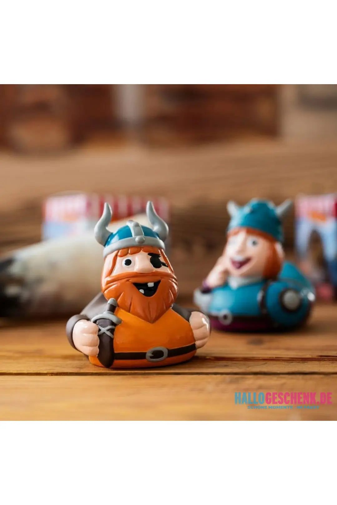 Schnabels® Badeente „Halvar“ von ’Wickie’ mit Geschenkverpackung 🛁🪓🎁 - Badeenten