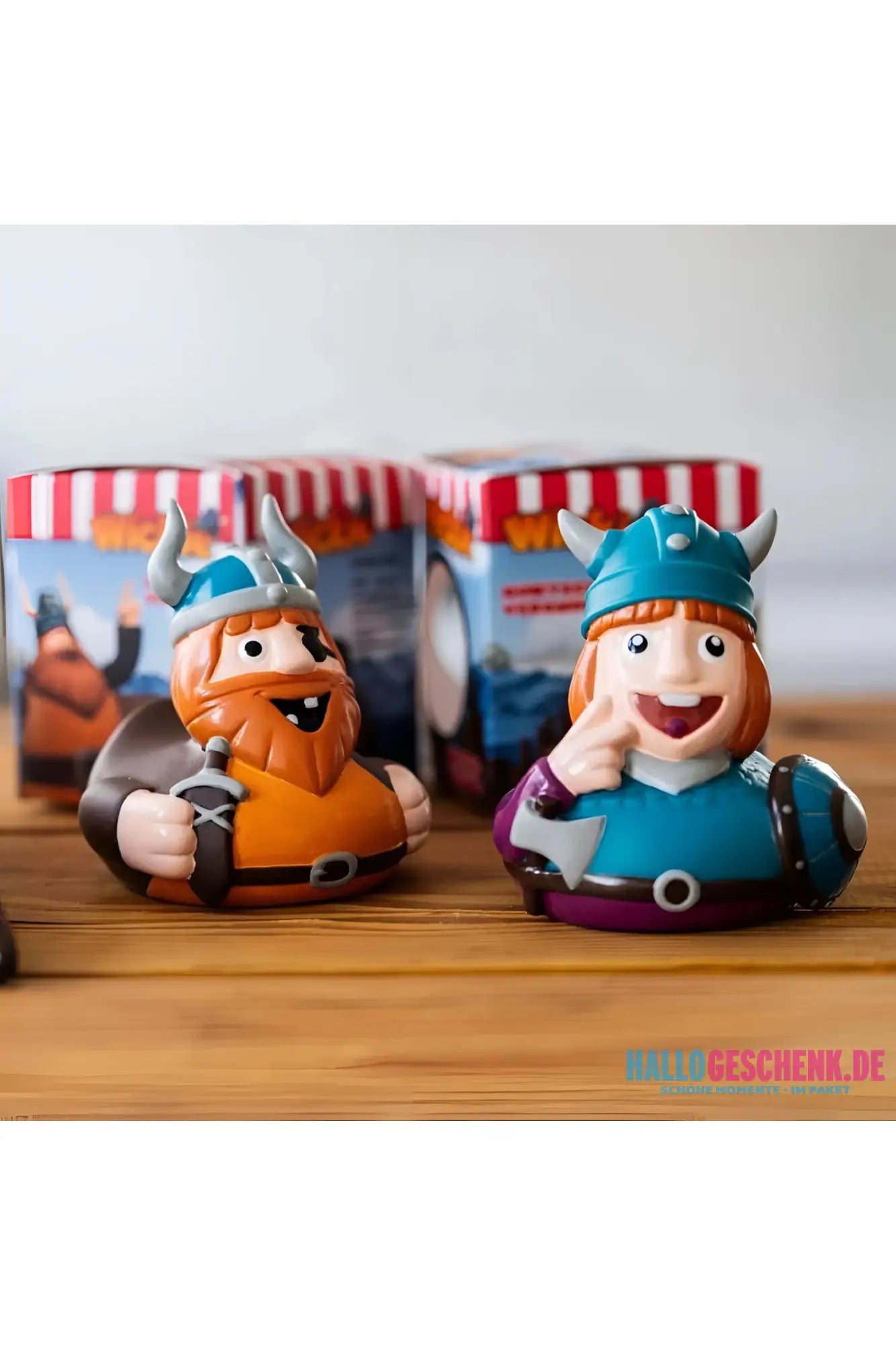 Schnabels® Badeente „Wickie“ mit Geschenkverpackung 🛁🪖🎁 - Badeenten