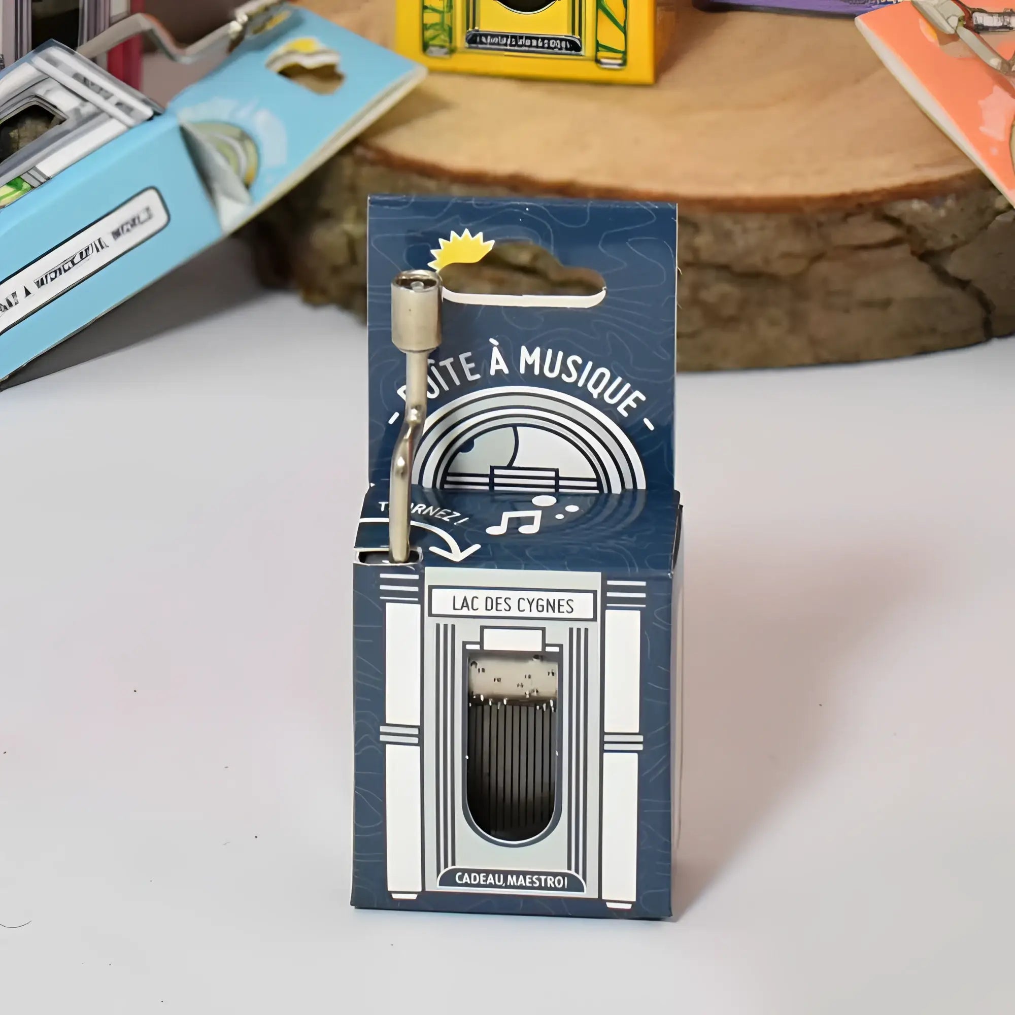 miniature silber music box spieluhr schwanensee mit classic Design mit suite à musique in branded packaging