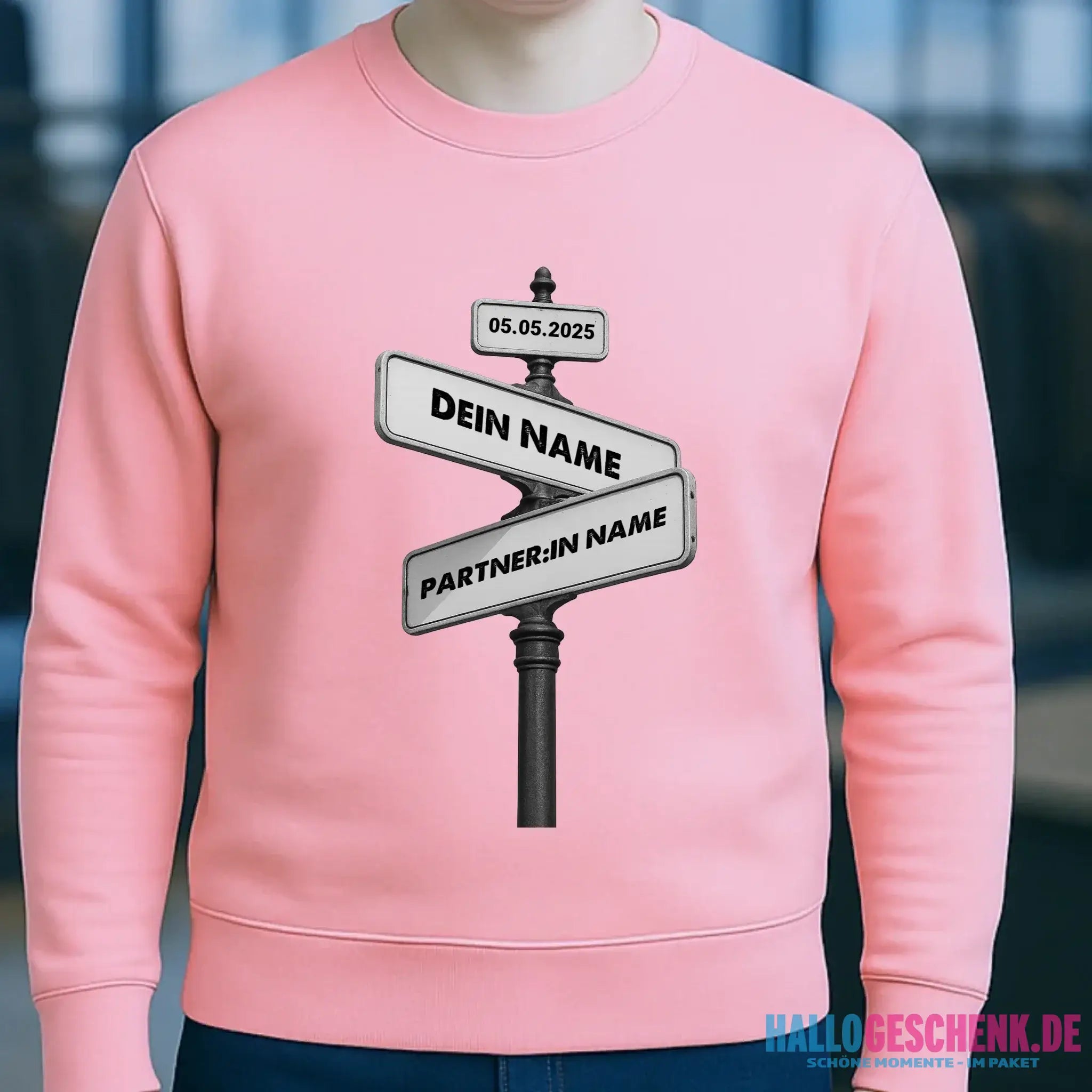 Straßenschild Datum + Wunschtext diverse Hintergründe personalisiert • Unisex Sweatshirt für Damen und Herren • Bio