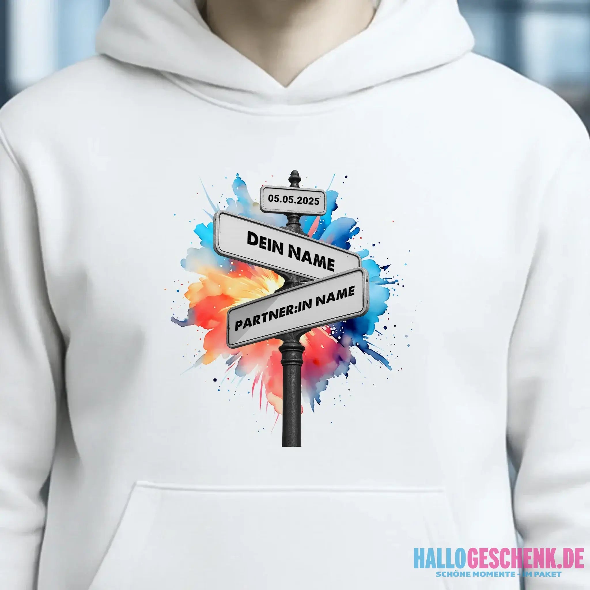 Straßenschild Datum + Wunschtext diverse Hintergründe personalisiert • Unisex Hoodie für Damen & Herren • Bio