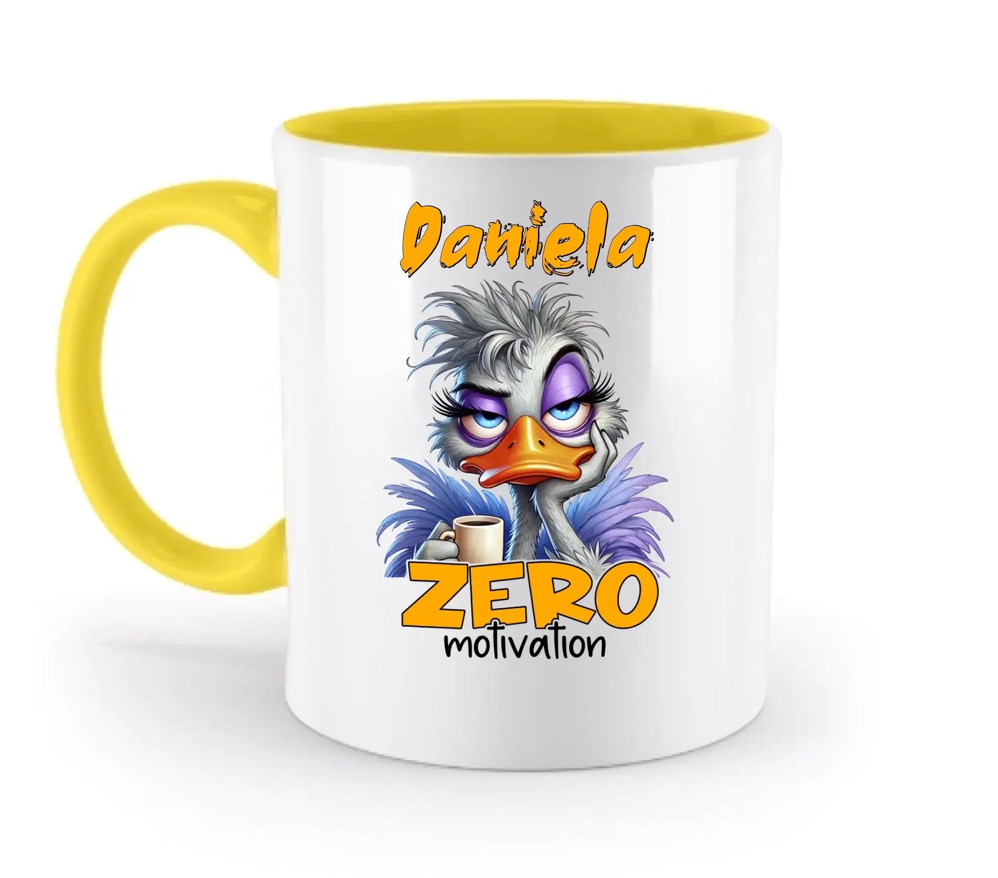 Weiße keramiktasse mit gelbem griff und innenfläche, cartoon-ostrich und personalisierbarer text motivation zero
